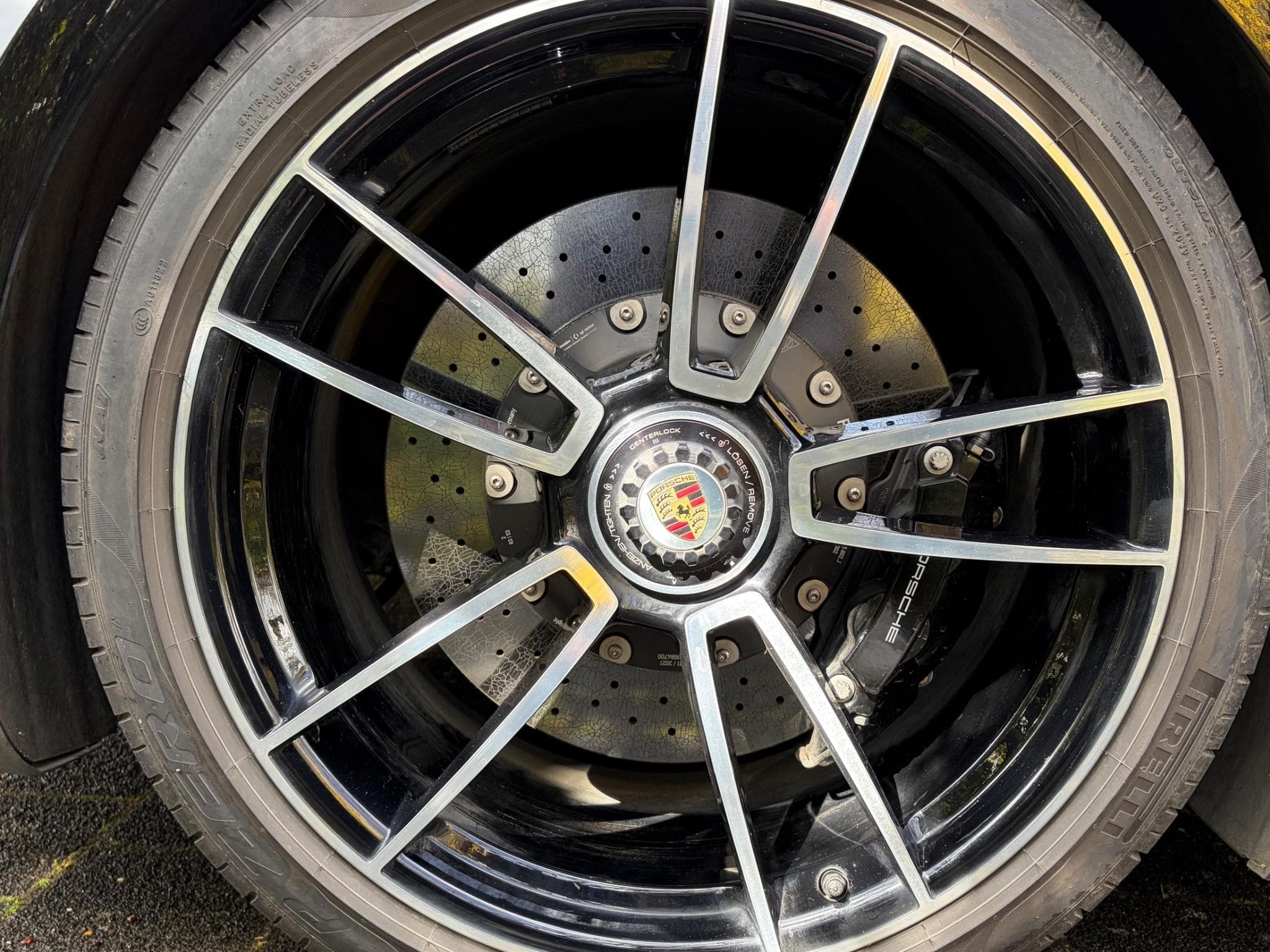 Porsche 911 Turbo S (2021) - Foto 10