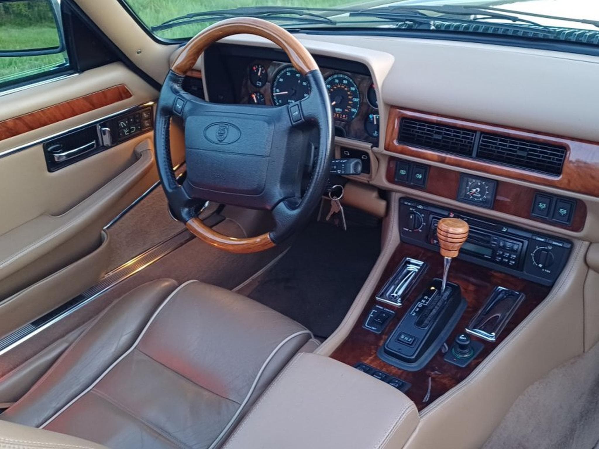 Jaguar XJS XJS 4.0 cabriolet "Celebration" (1996) - Foto 9