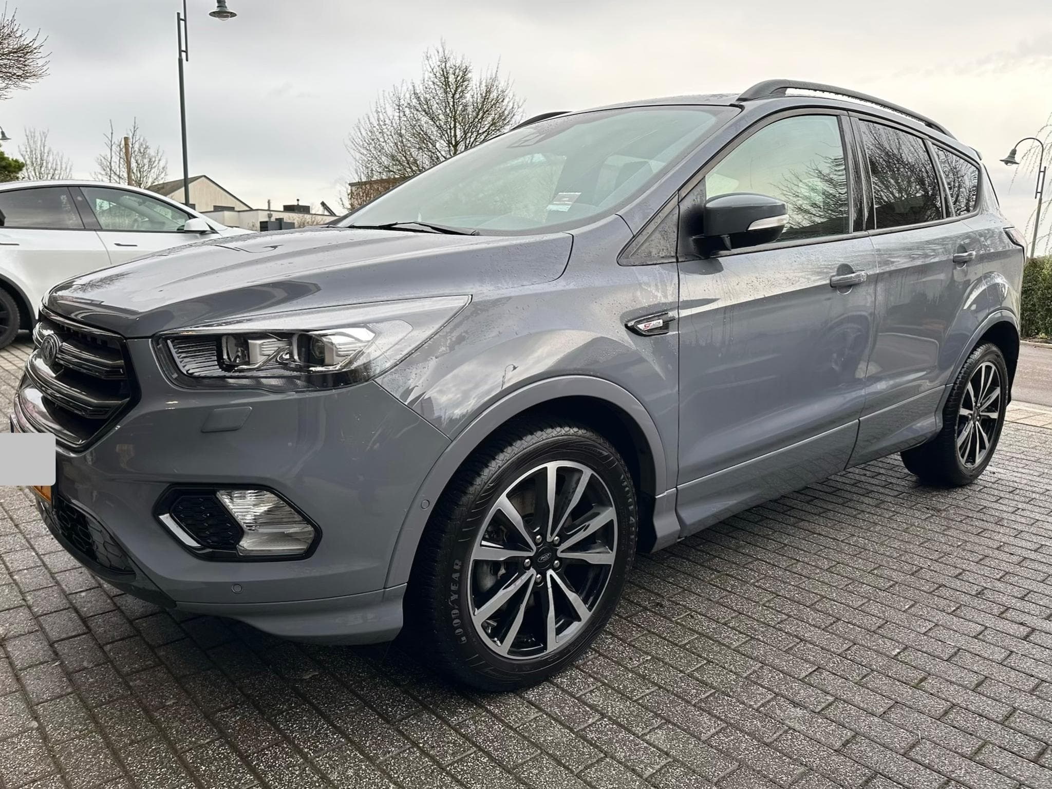 Ford Kuga ST-Line / AWD (2019) - Foto 1