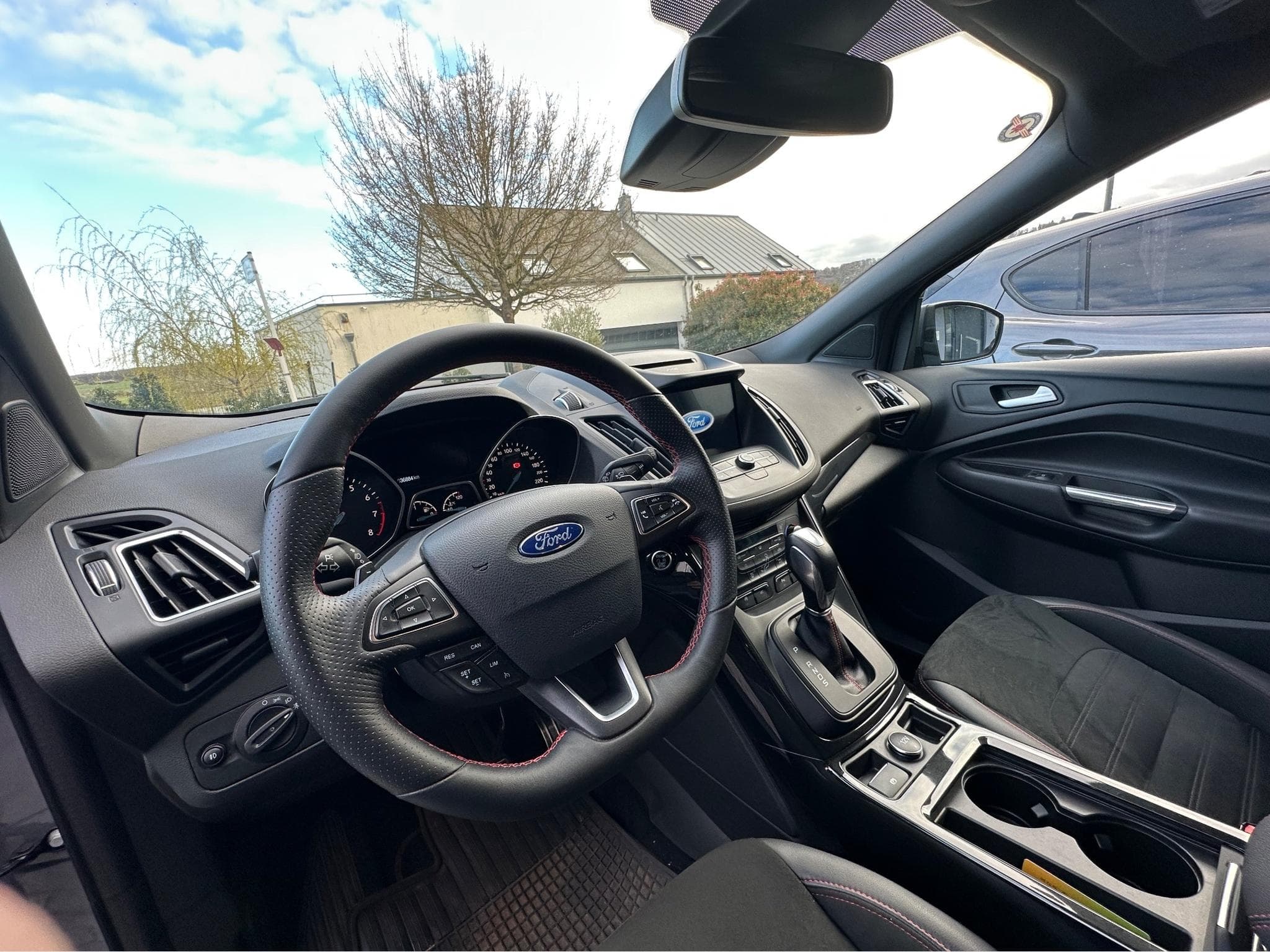 Ford Kuga ST-Line / AWD (2019) - Foto 6