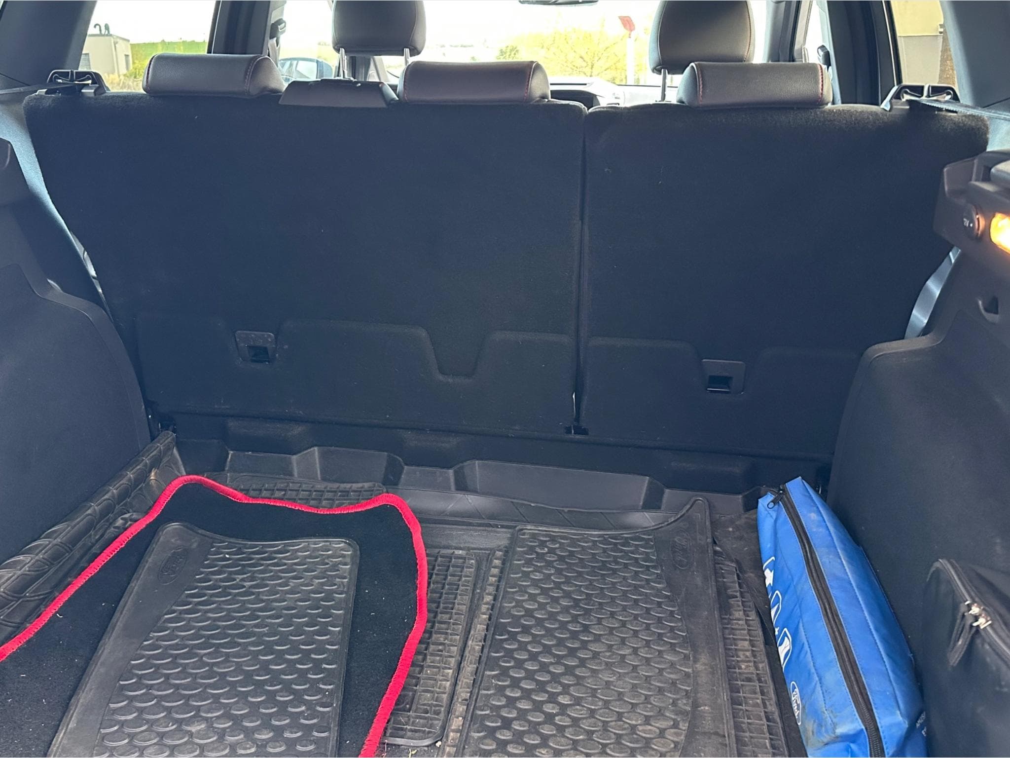 Ford Kuga ST-Line / AWD (2019) - Foto 8