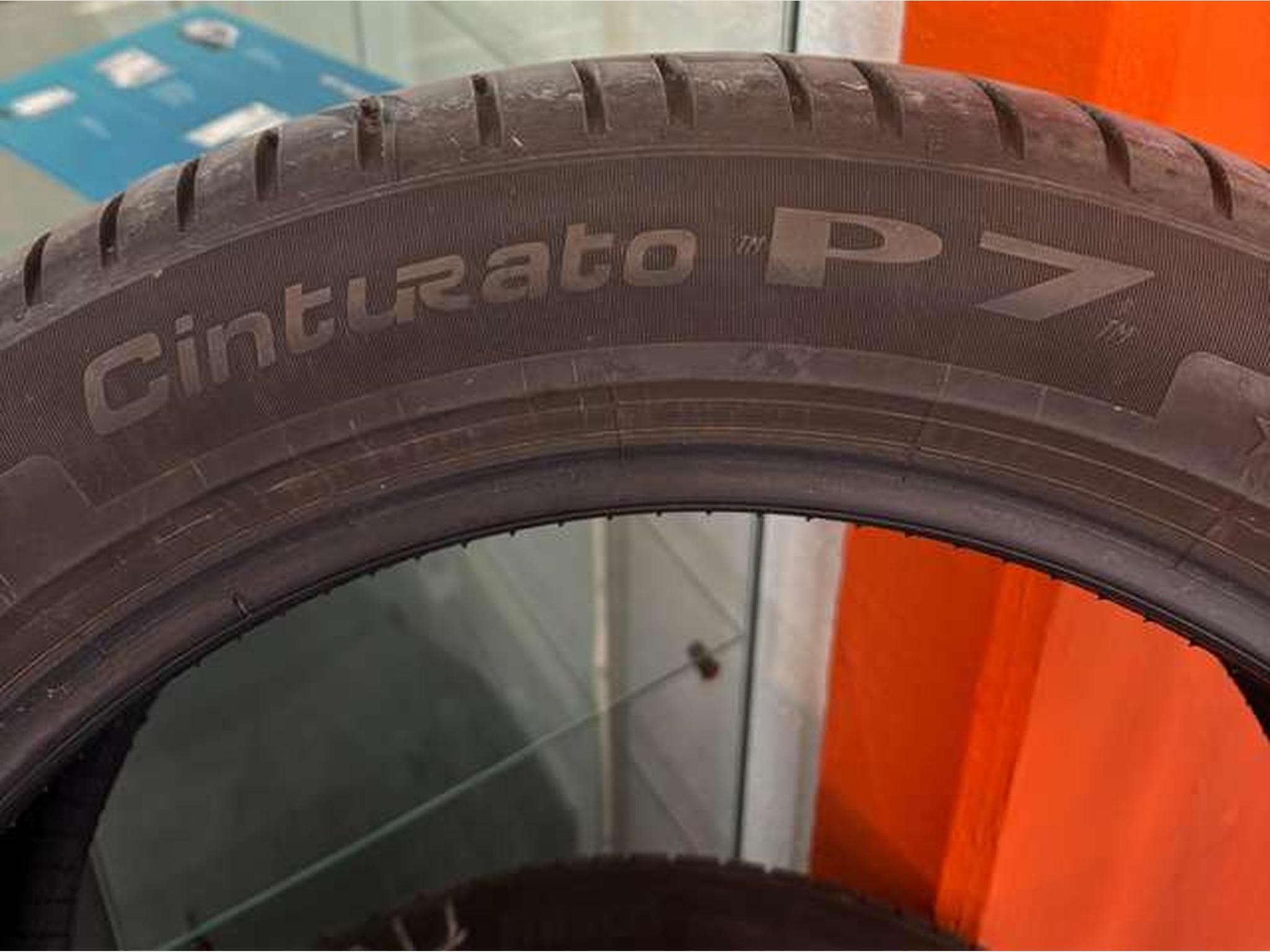 Remorque 4 Pneus été Pireli 225/50/18 (2026) - Foto 2