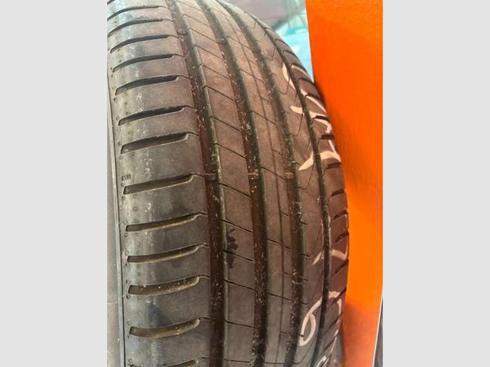 Remorque 4 Pneus été Pireli 225/50/18 (2026) - Foto 6