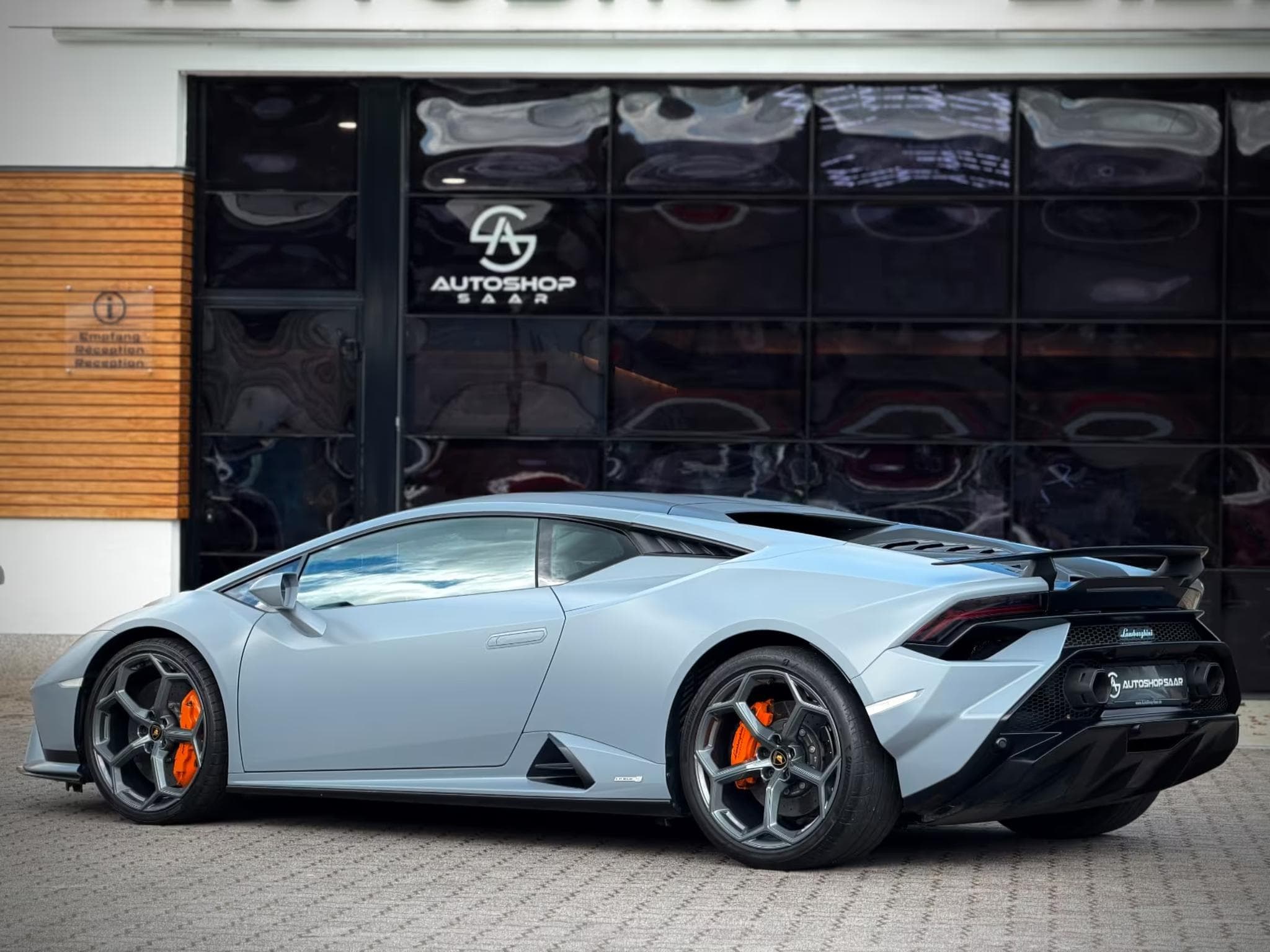 Lamborghini Huracán Tecnica (2024) - Photo 3