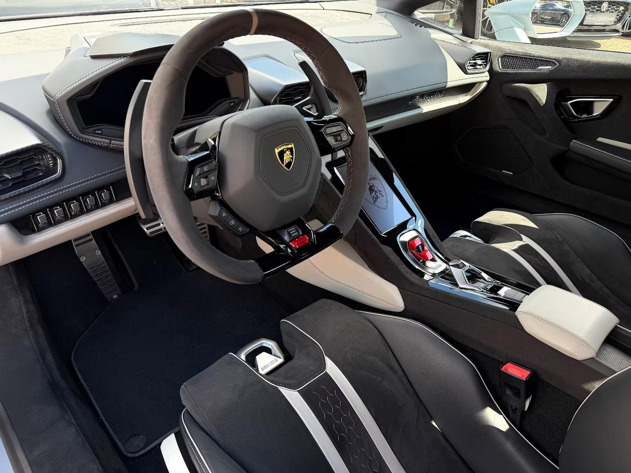 Lamborghini Huracán Tecnica (2024) - Photo 11