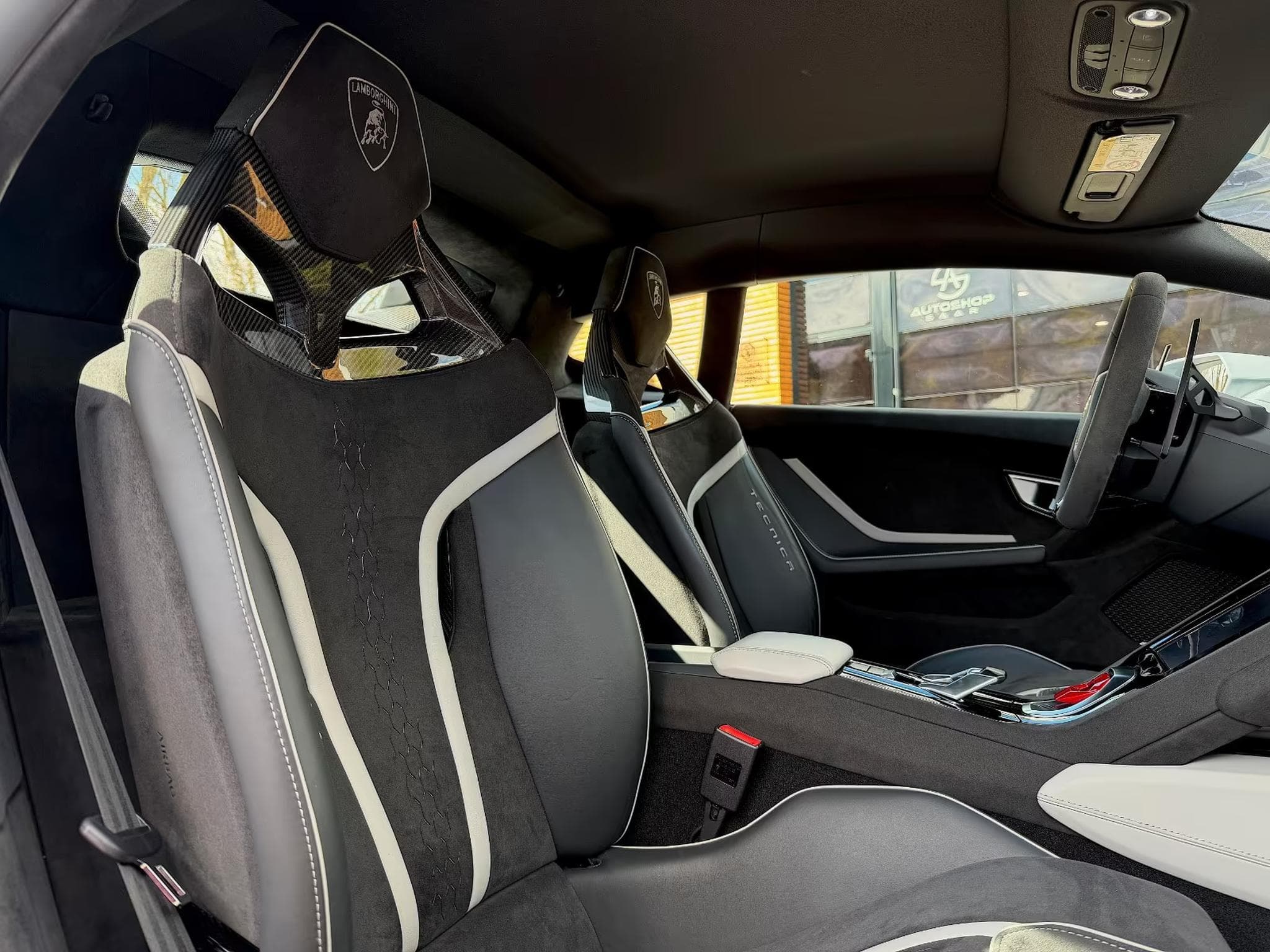 Lamborghini Huracán Tecnica (2024) - Photo 14