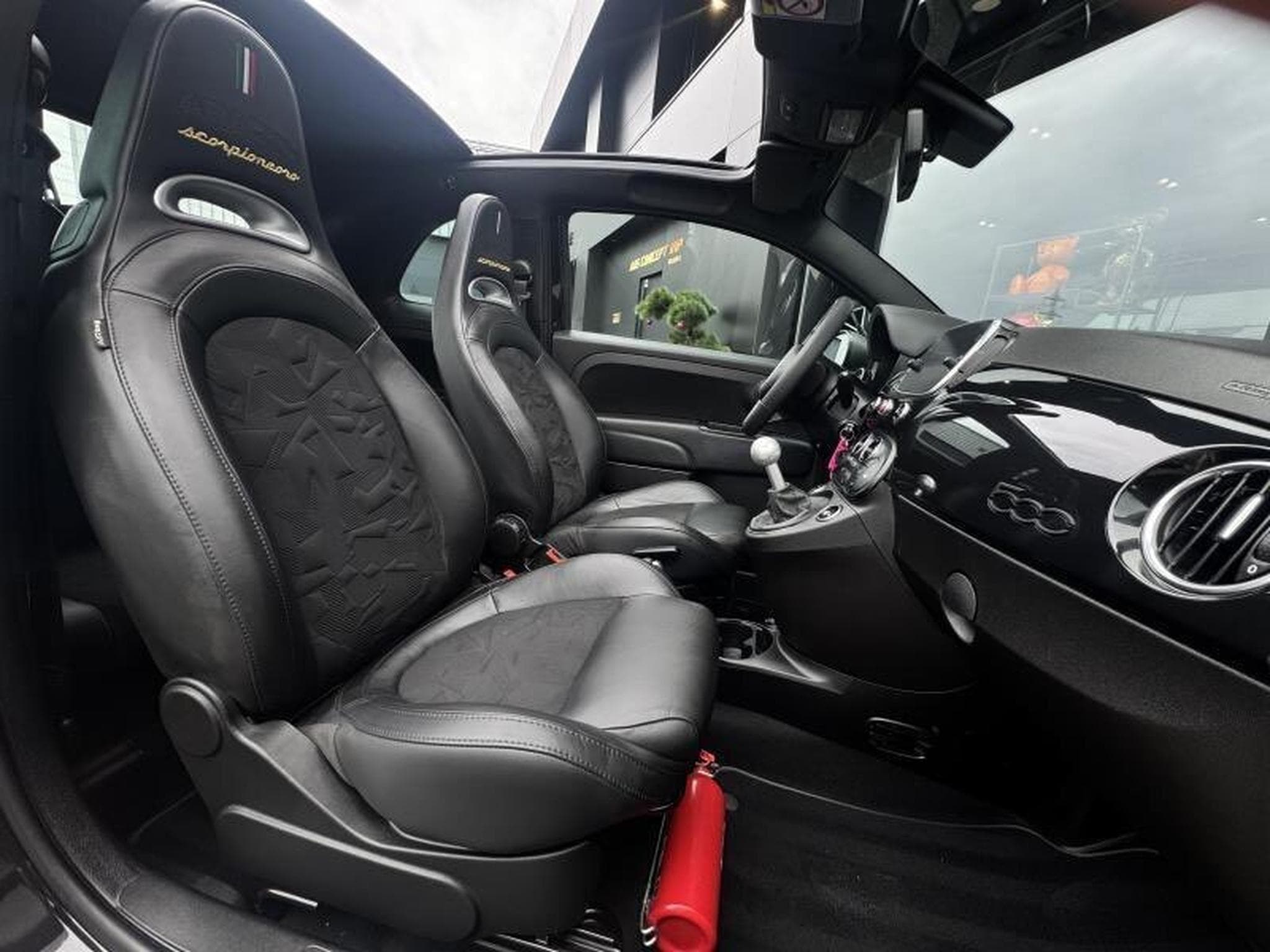 Abarth 500 595 Scorpione oro (2020) - Photo 11