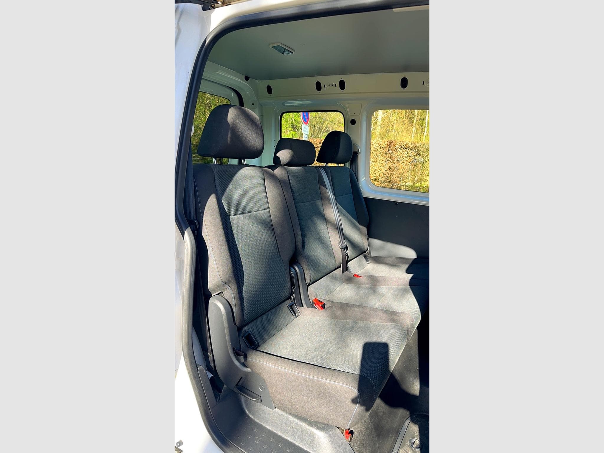 VW Caddy 2.0 tdi (2017) - Photo 8