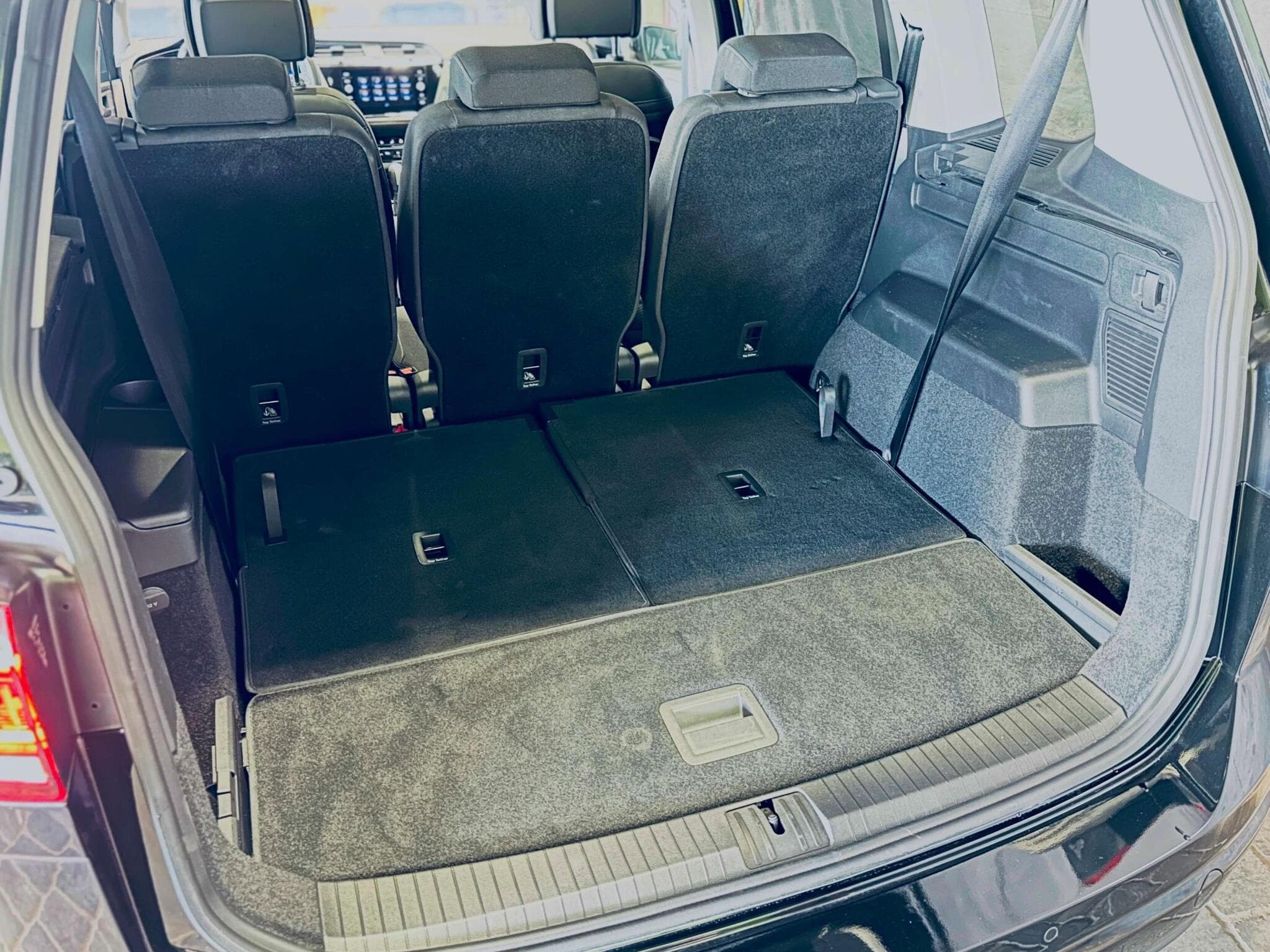 VW Touran TOURAN 4ALL TSI DSG (2025) - Photo 15