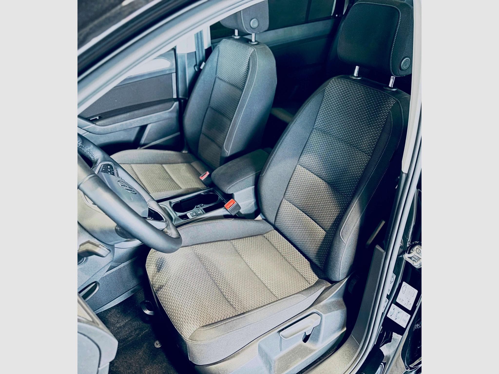 VW Touran TOURAN 4ALL TSI DSG (2025) - Photo 7