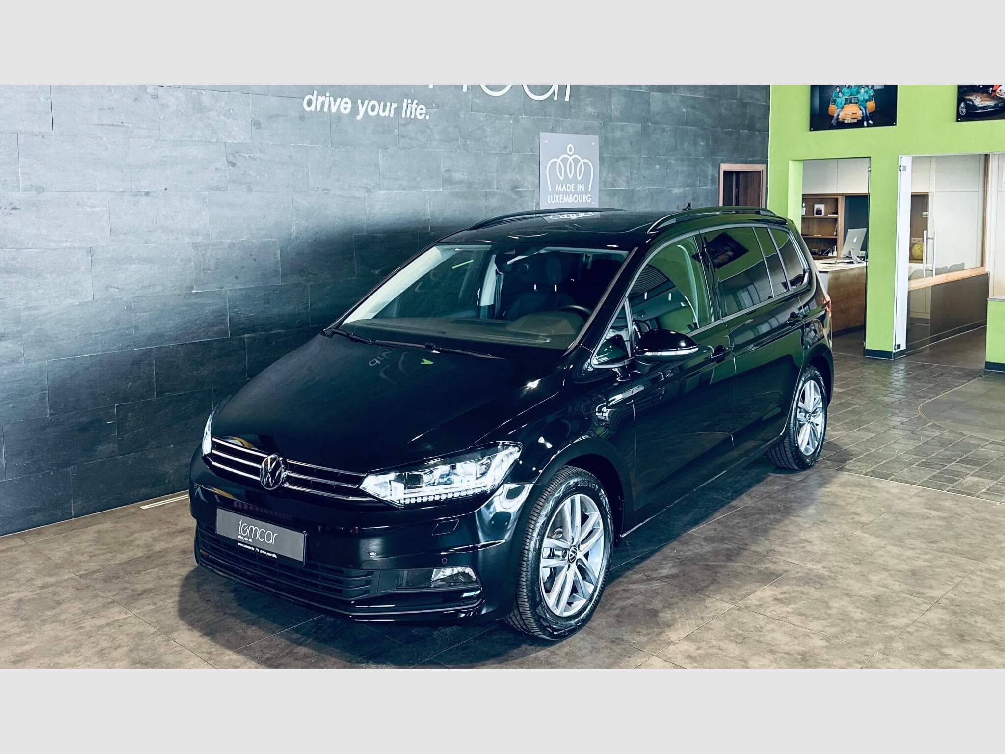 VW Touran TOURAN 4ALL TSI DSG (2025) - Photo 3