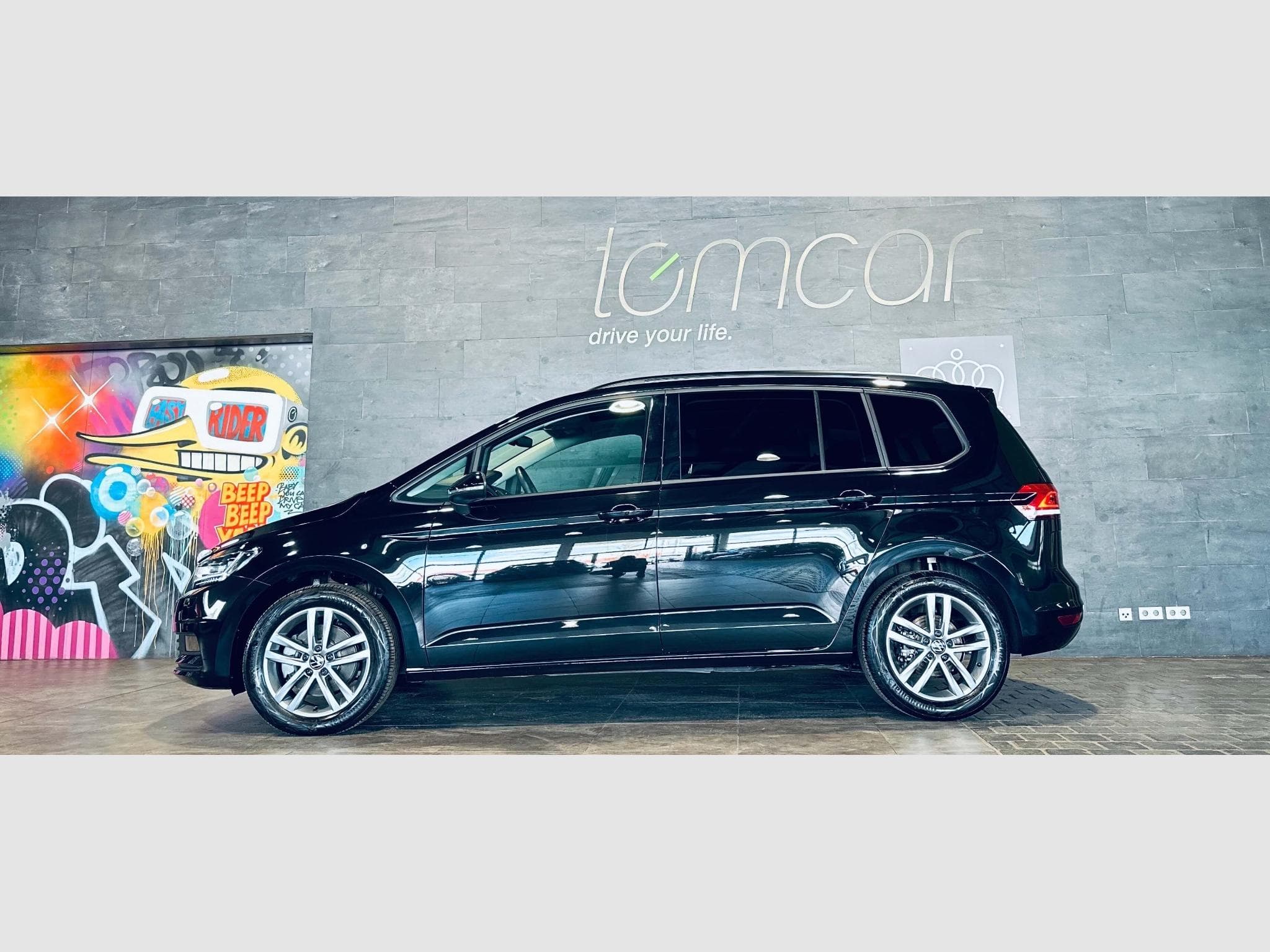 VW Touran TOURAN 4ALL TSI DSG (2025) - Photo 1