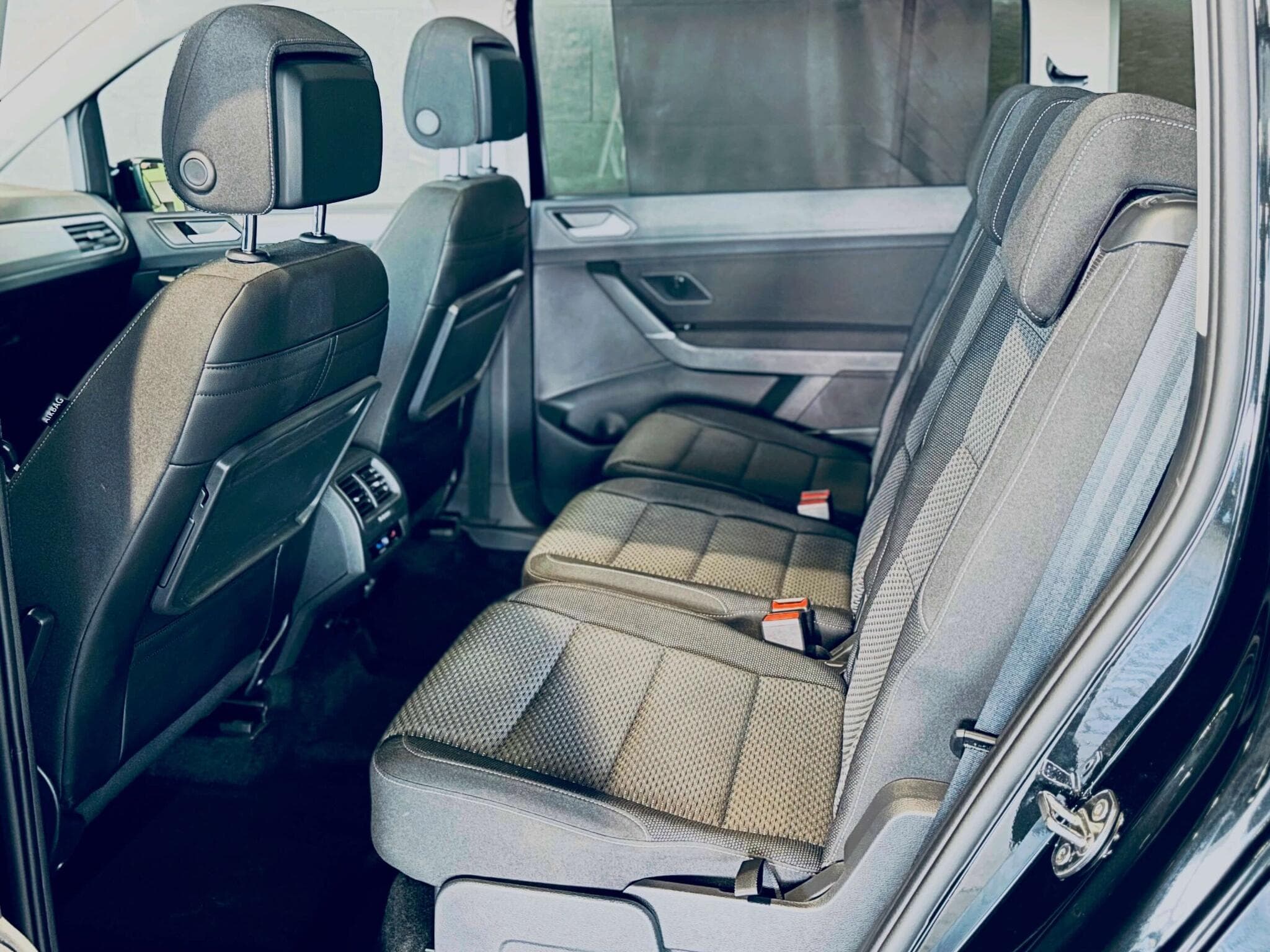 VW Touran TOURAN 4ALL TSI DSG (2025) - Photo 13