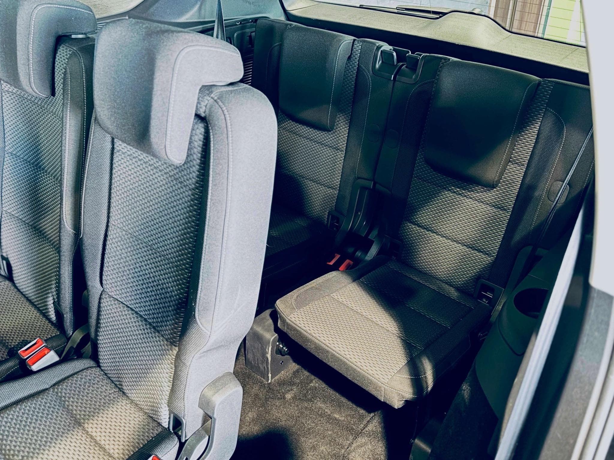 VW Touran TOURAN 4ALL TSI DSG (2025) - Photo 14