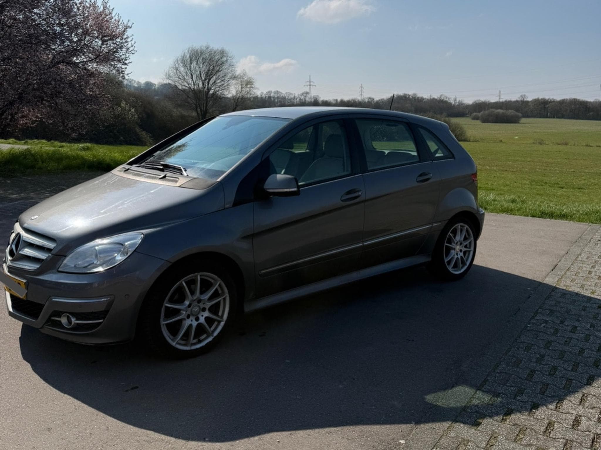 Mercedes B 200 Mercedes Benz B200 CDI Sports Tourer (2009) - Photo 4