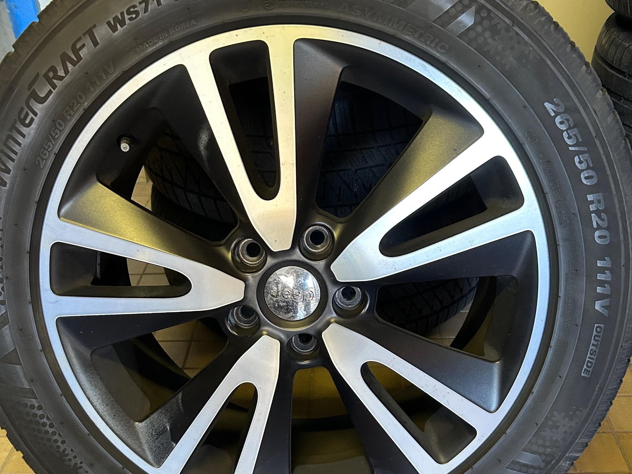 Jeep Grand Cherokee Sumit (2016) - Photo 6