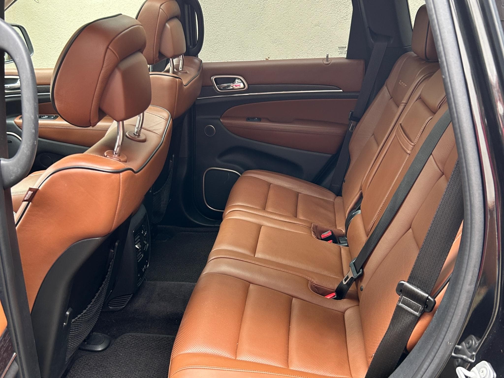 Jeep Grand Cherokee Sumit (2016) - Photo 8