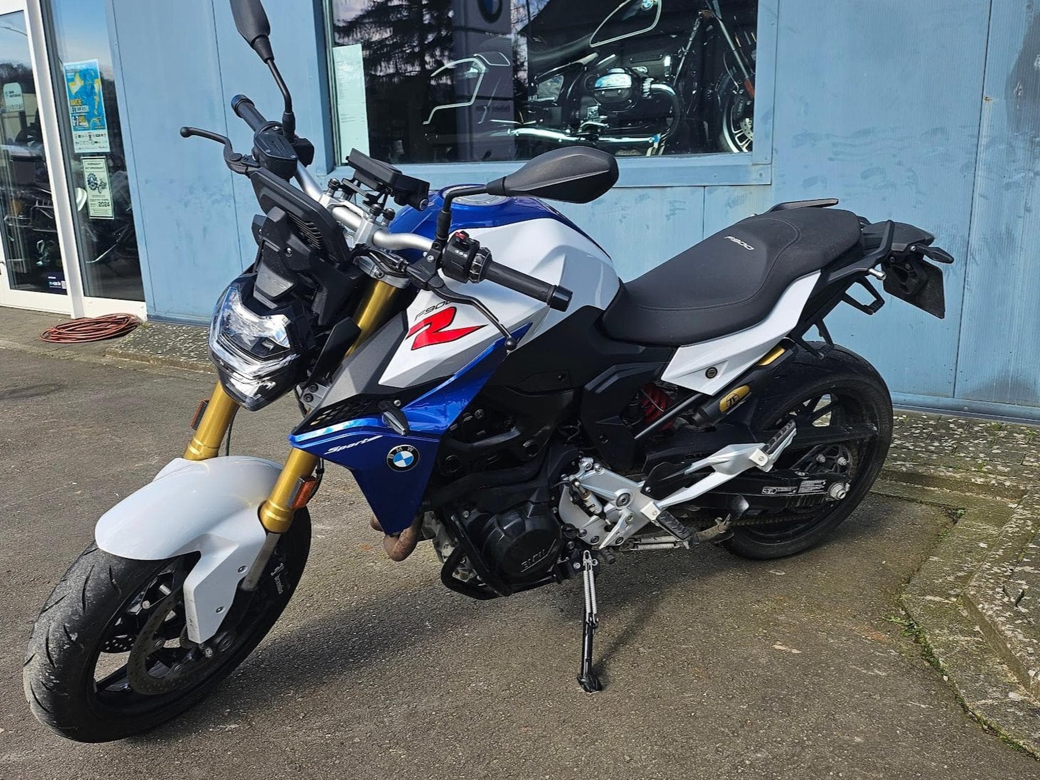 BMW F 900R (2024) - Photo 2