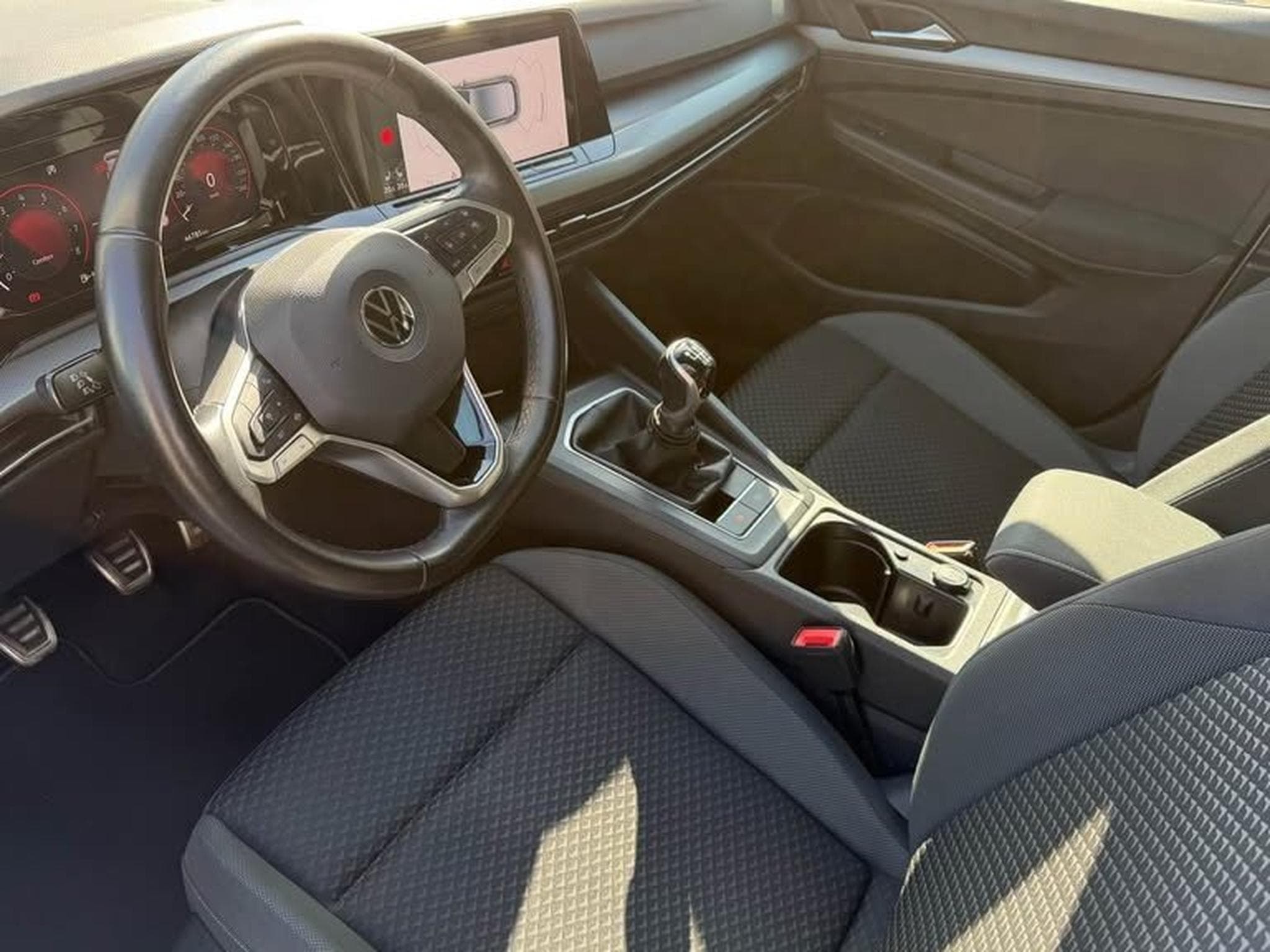 VW Golf 1.5 TSI 130 Active (2021) - Photo 3