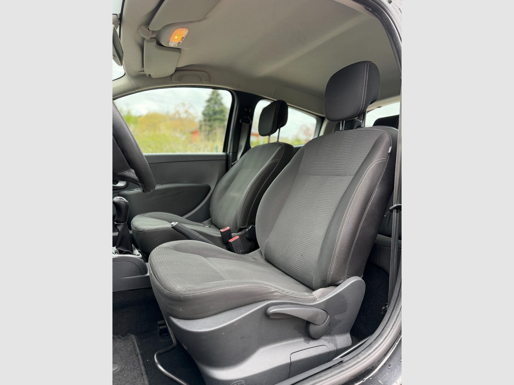 Renault Clio 1.5 (2011) - Photo 6