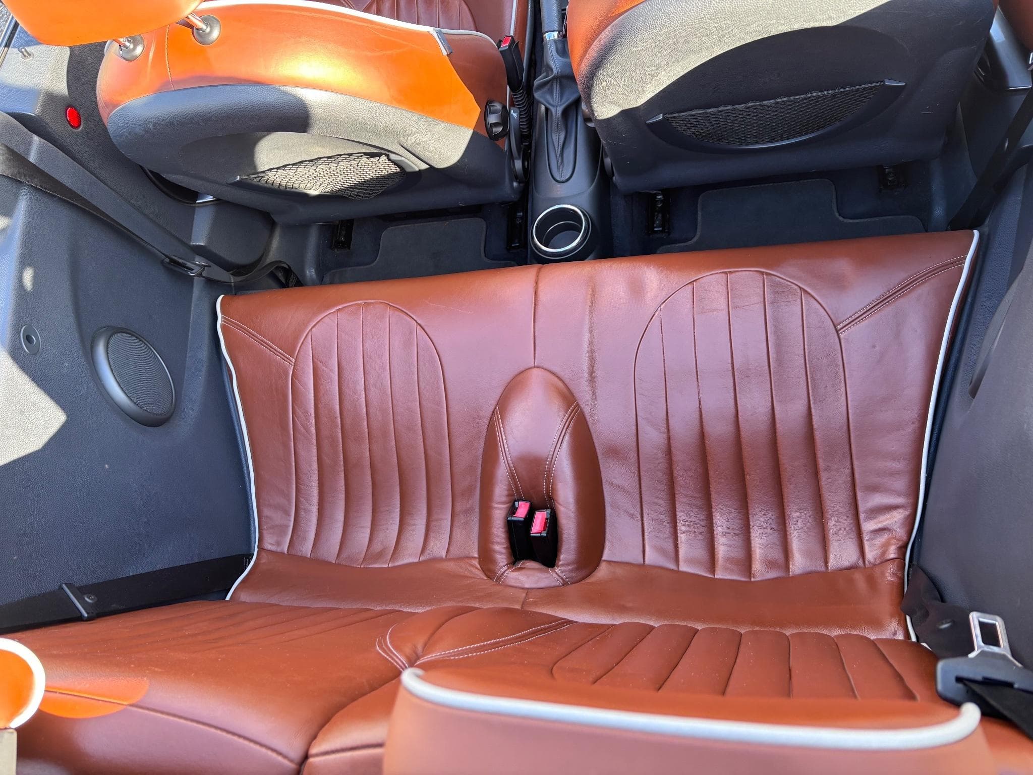 Mini One Sidewalk (2007) - Photo 10