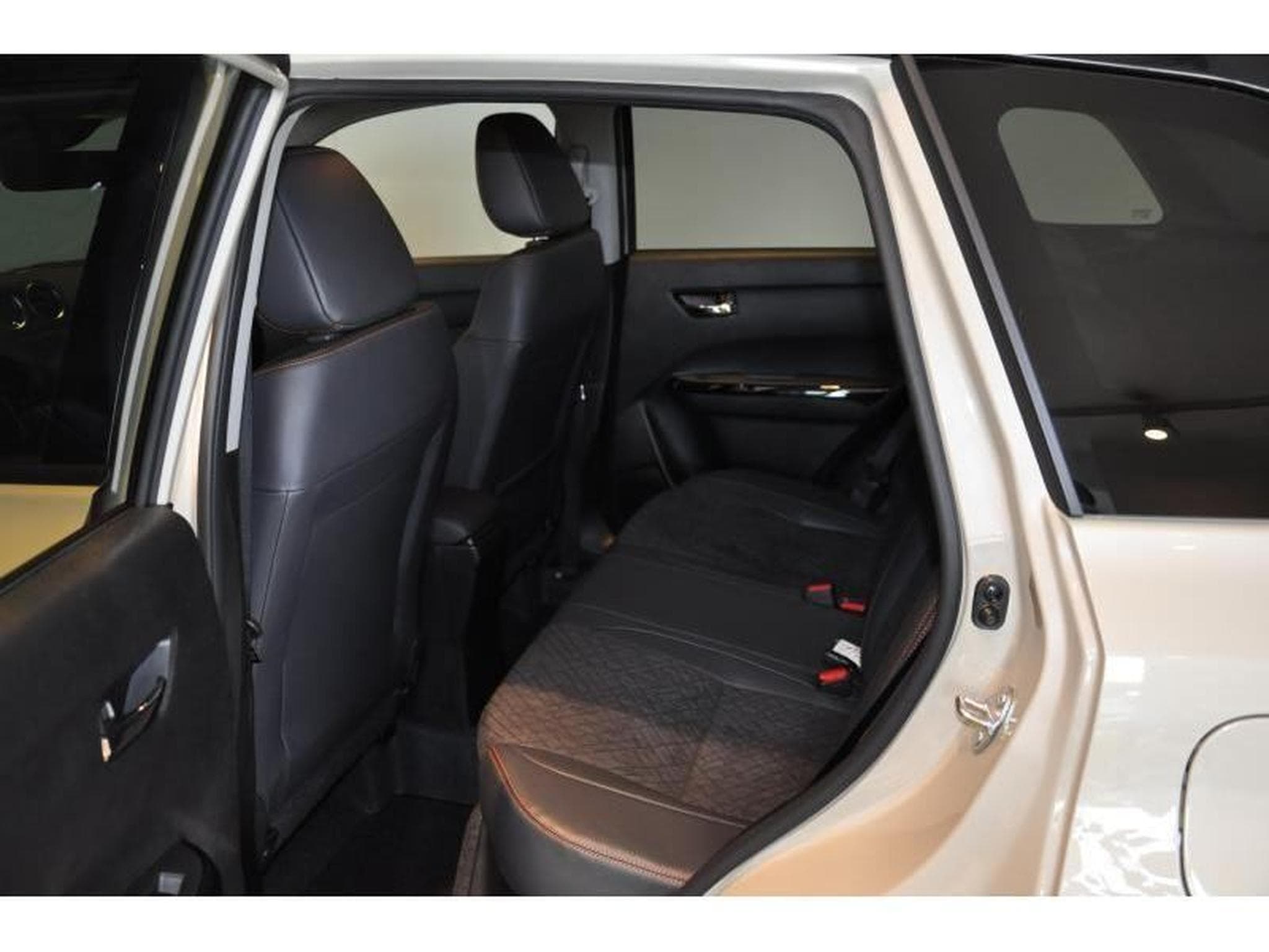 Suzuki Vitara TSUKI AUTO 6 (2026) - Foto 24