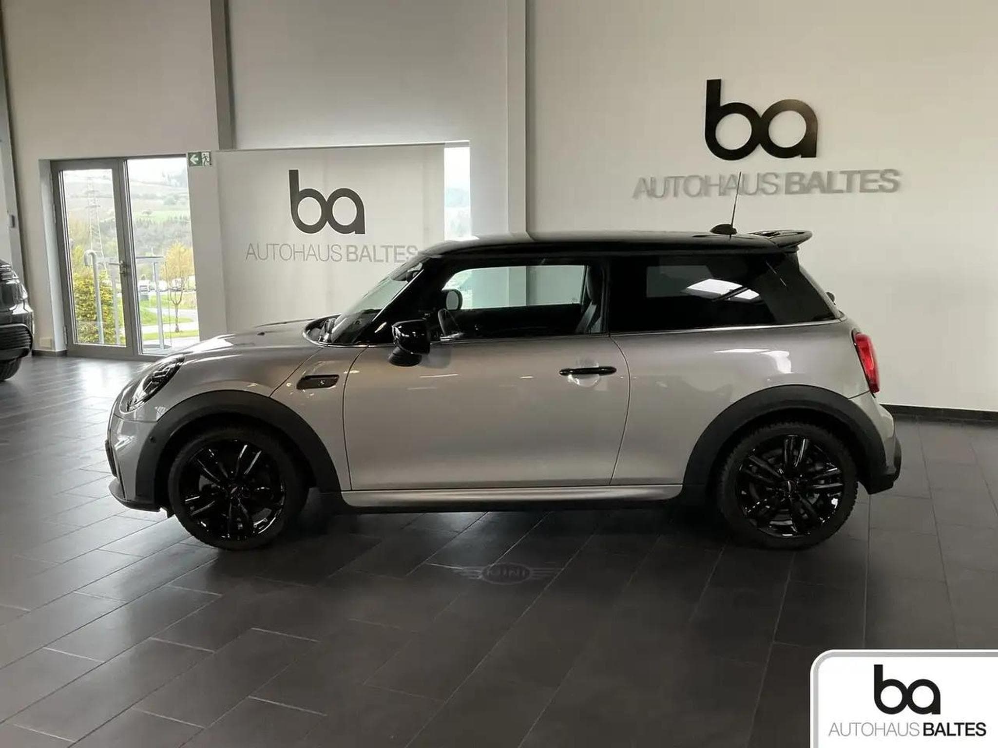 Mini Cooper (2024) - Foto 3