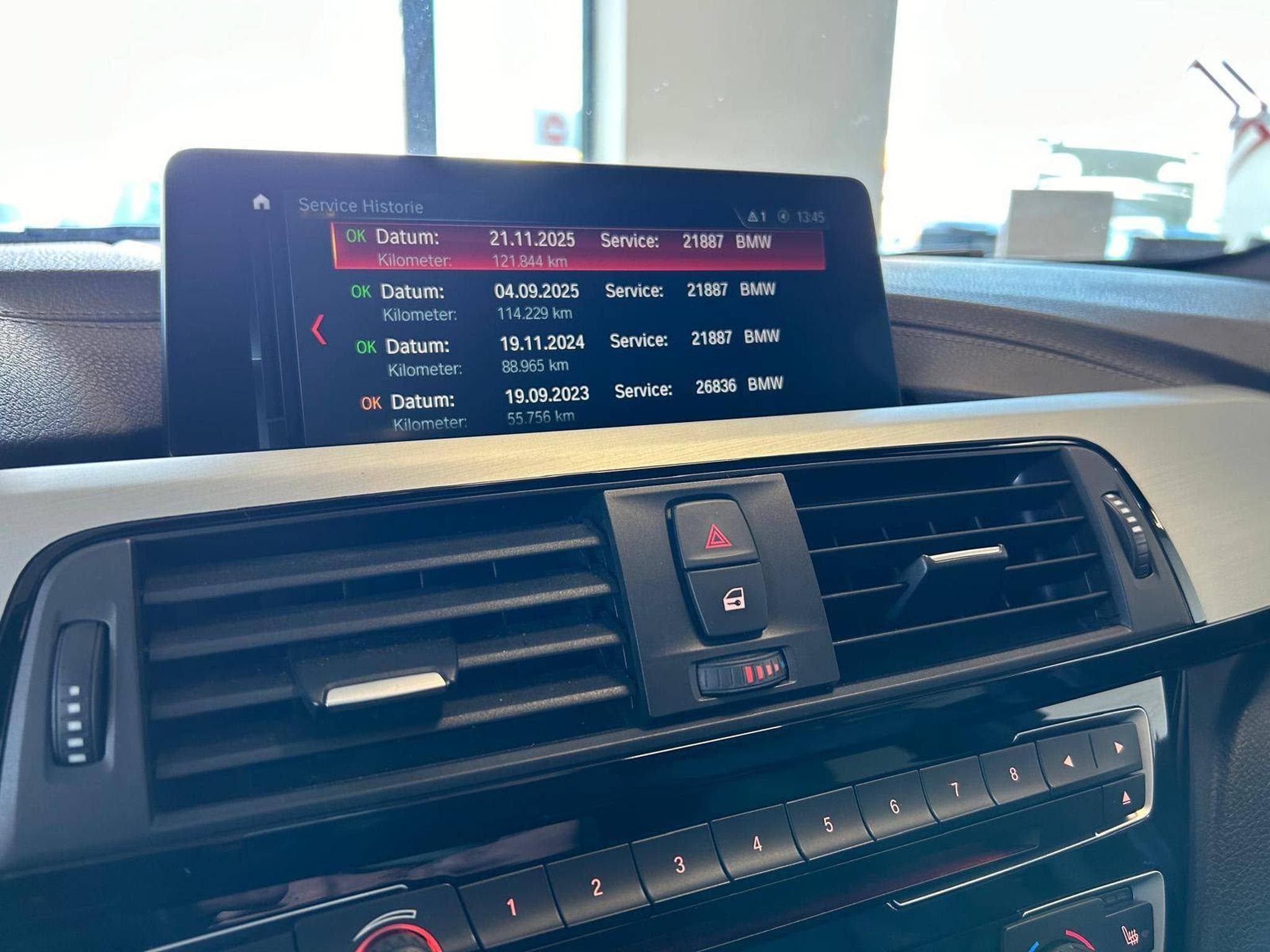 BMW 320 i xDrive M Sport (2018) - Photo 11