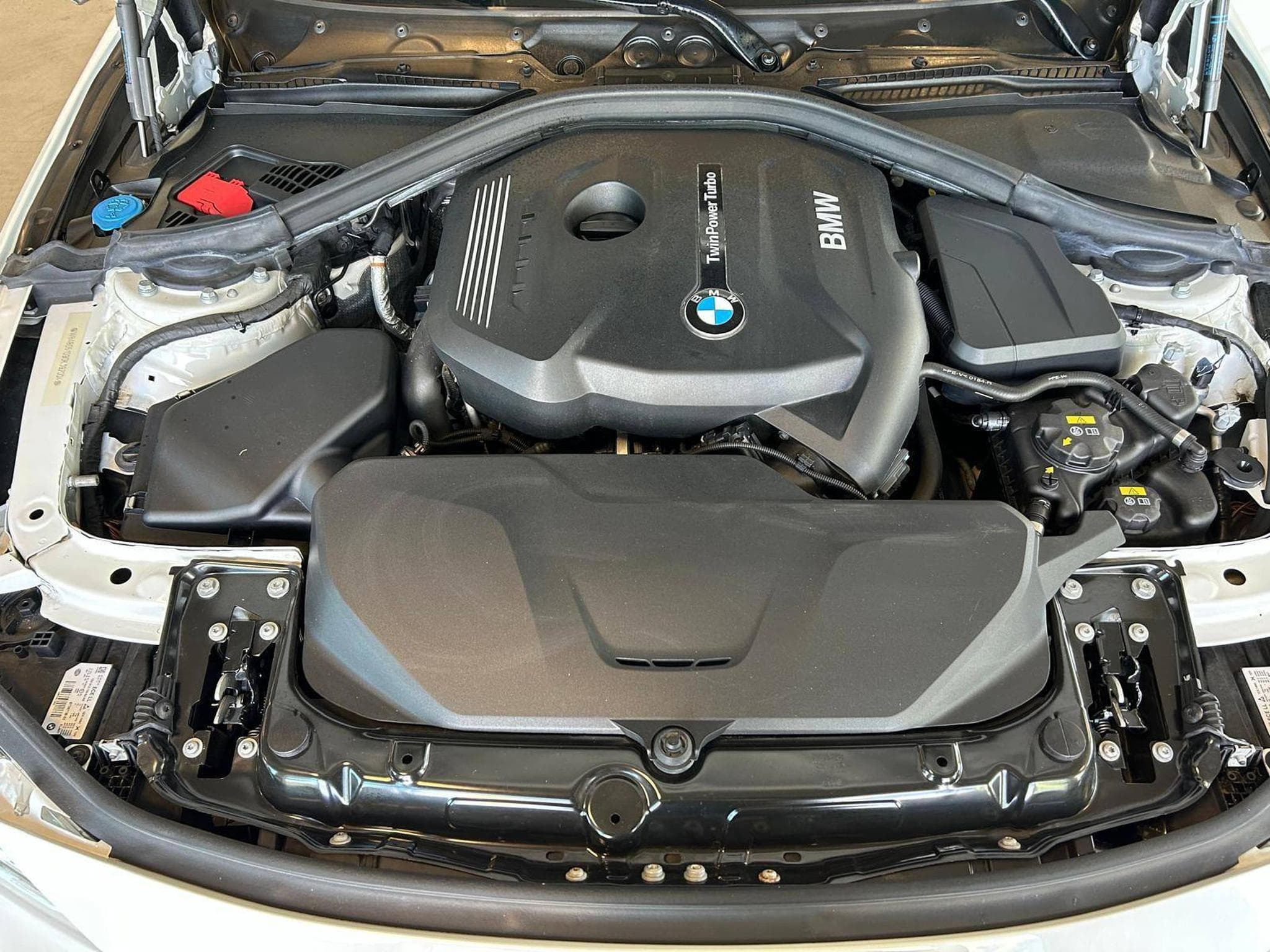 BMW 320 i xDrive M Sport (2018) - Photo 15