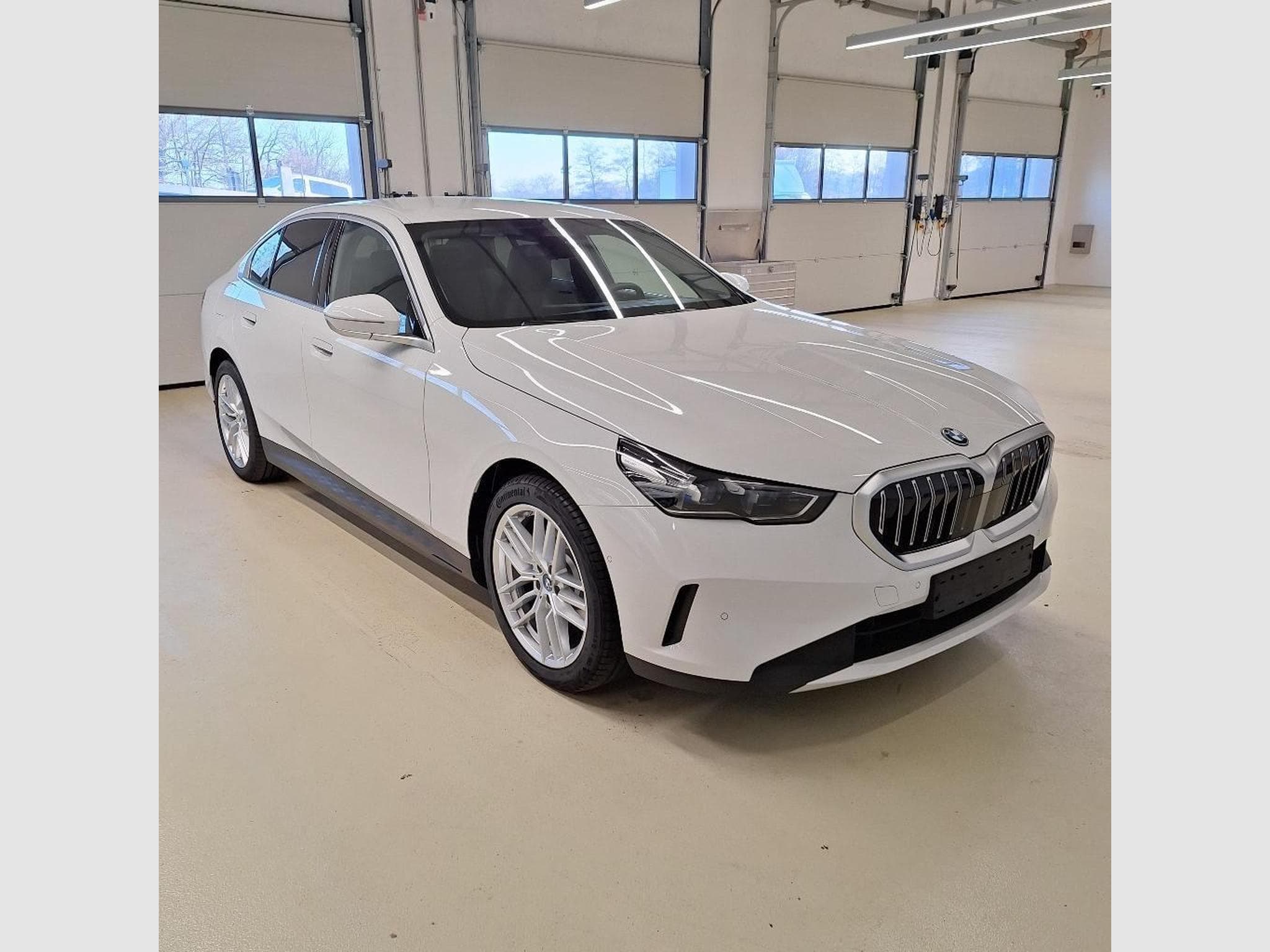 BMW 530 530E PHEV - Seulement 51 km (2025) - Foto 7