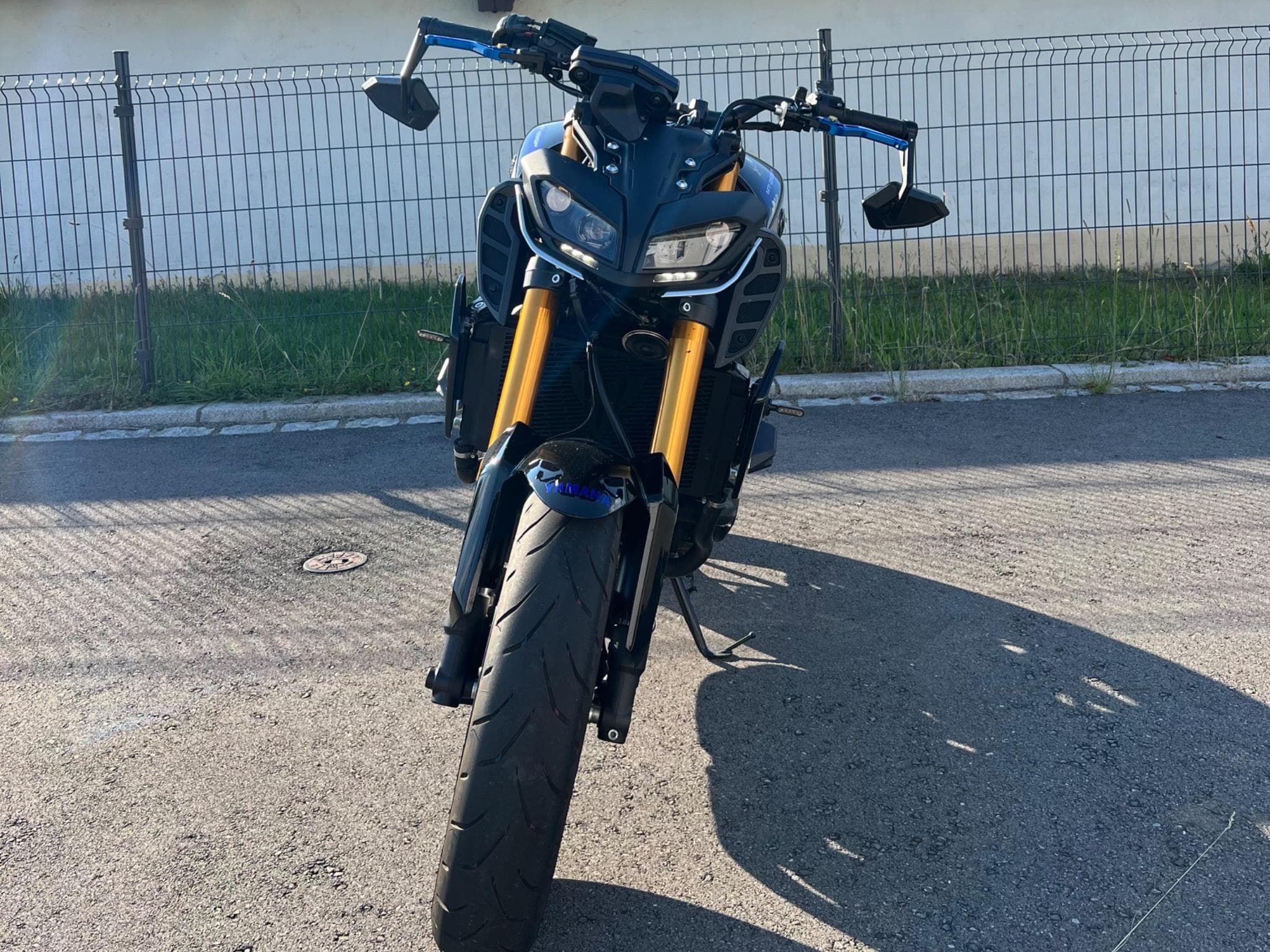 Yamaha MT09 SP (2018) - Photo 2