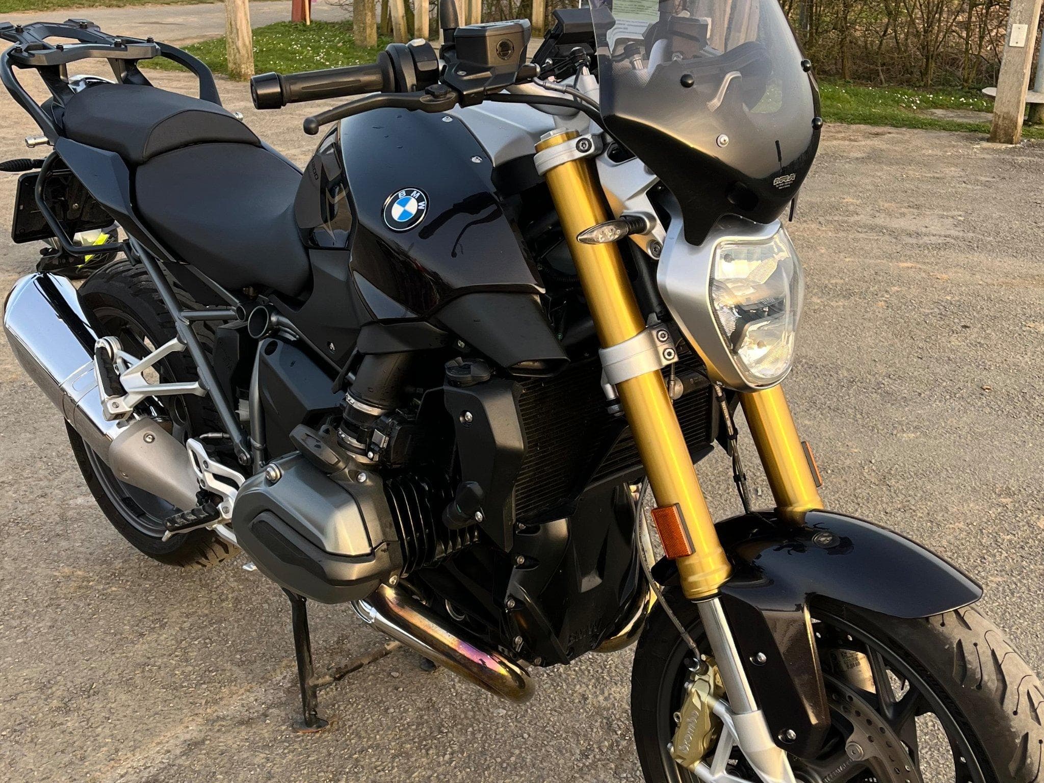 BMW R r1200r (2018) - Photo 1