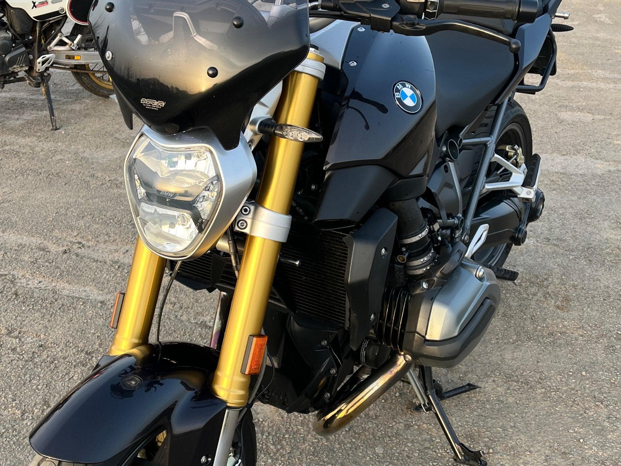 BMW R r1200r (2018) - Photo 2