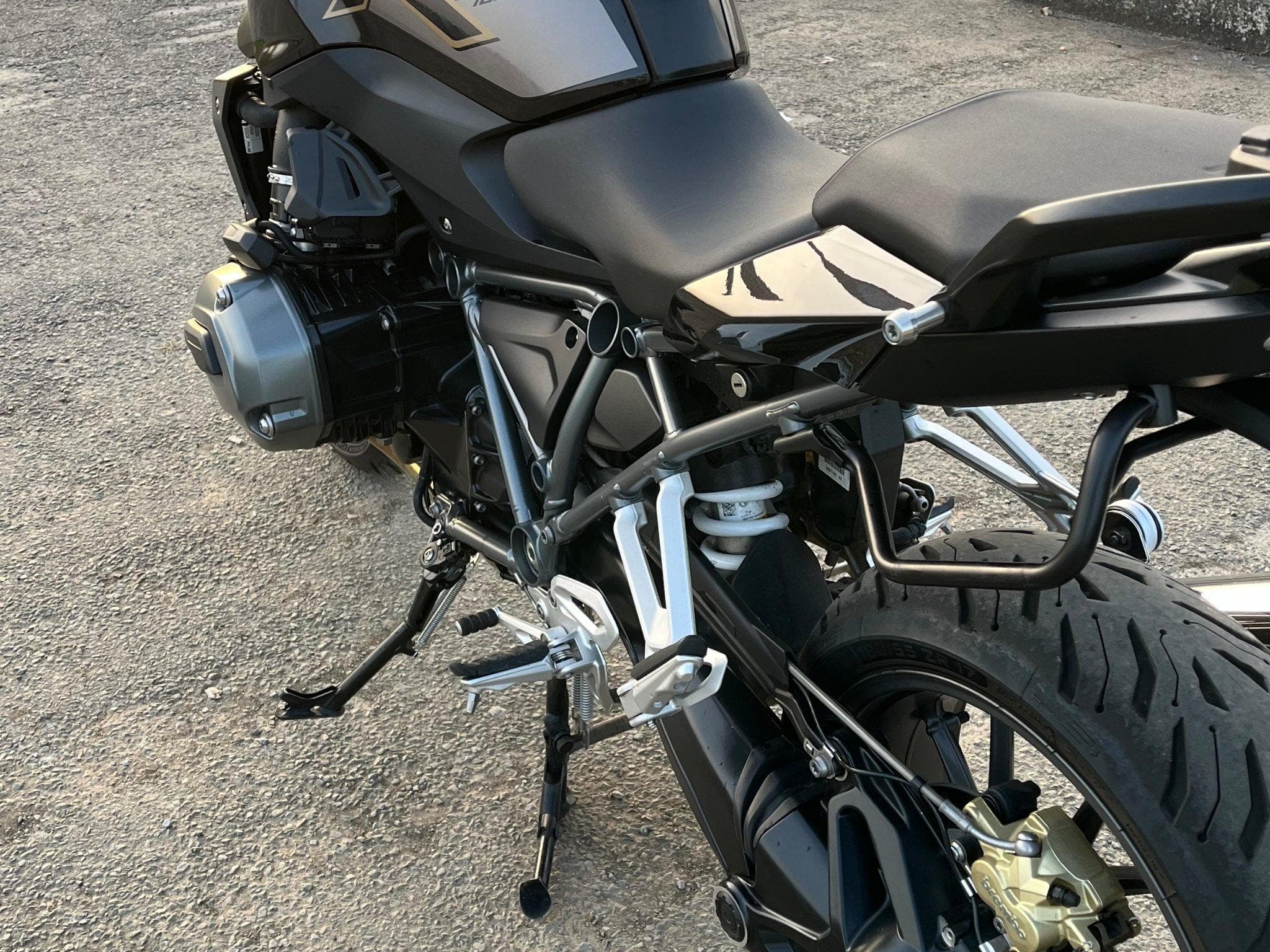 BMW R r1200r (2018) - Photo 3