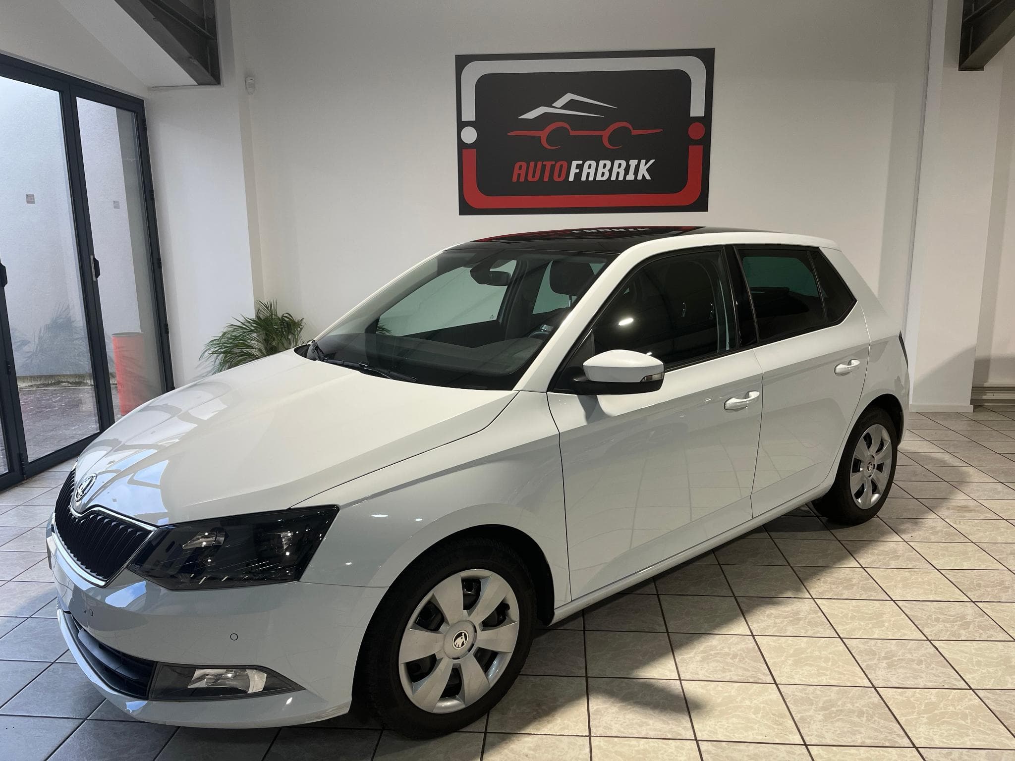 Skoda Fabia 1.2 TSI 110ch Style Greentec (2016) - Foto 1