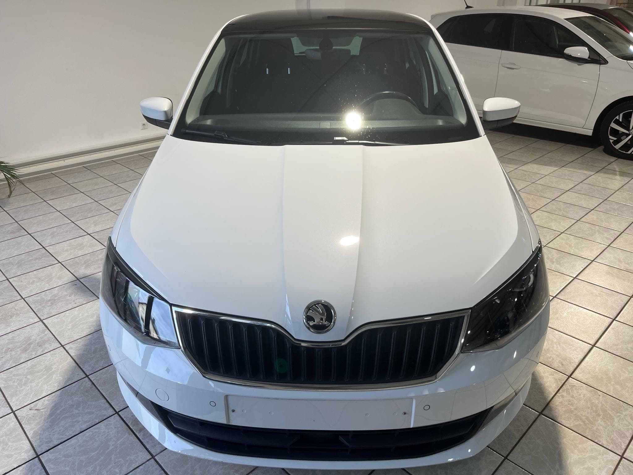 Skoda Fabia 1.2 TSI 110ch Style Greentec (2016) - Foto 9