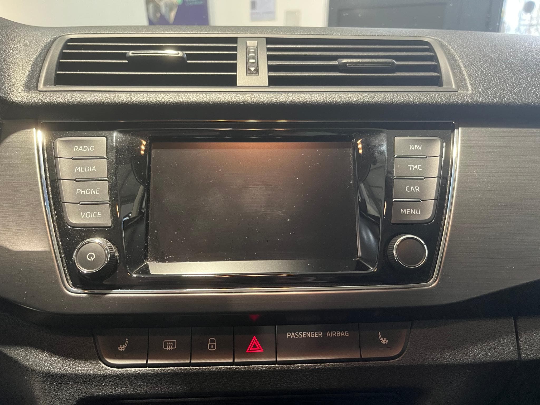 Skoda Fabia 1.2 TSI 110ch Style Greentec (2016) - Foto 17