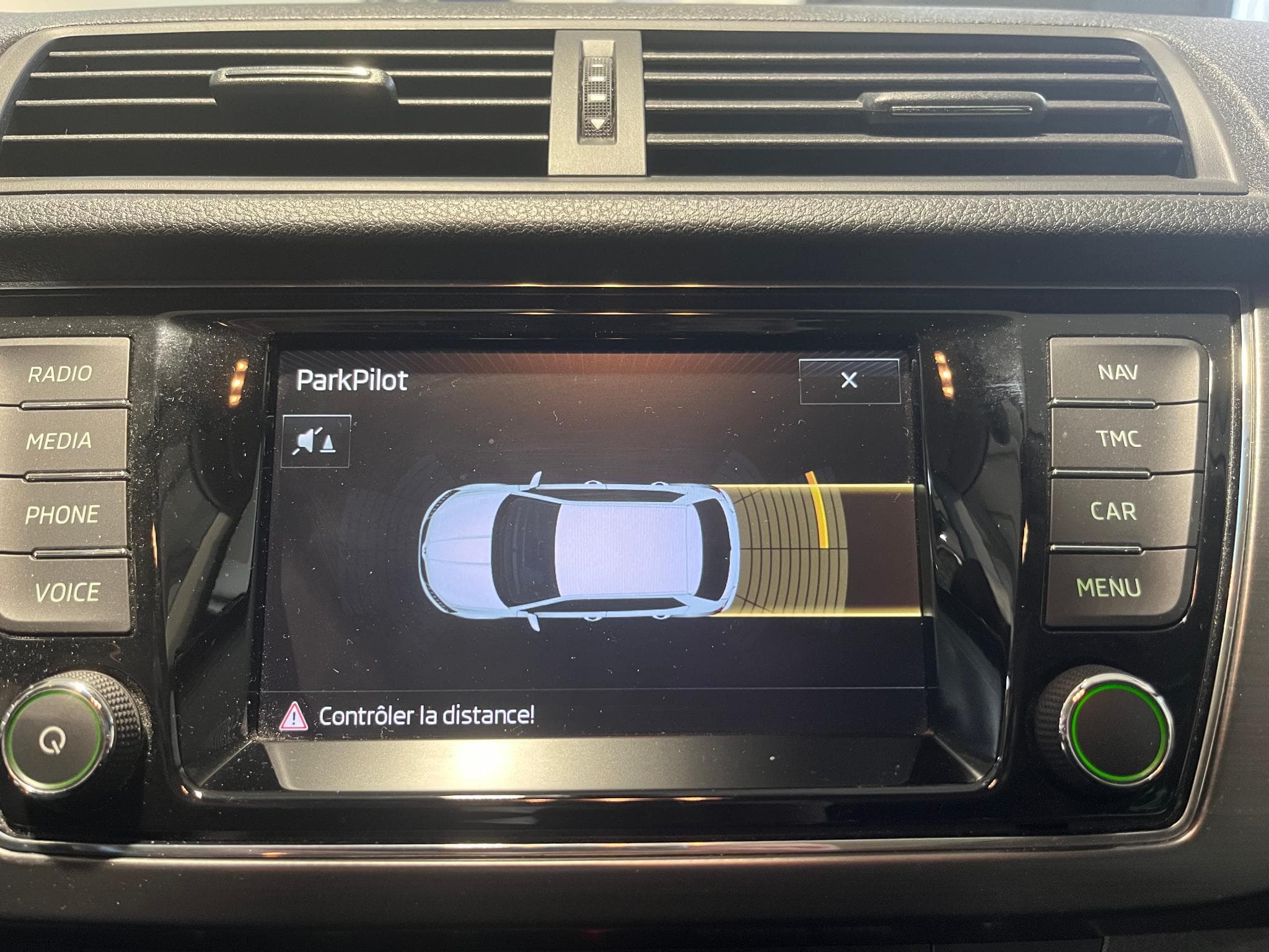 Skoda Fabia 1.2 TSI 110ch Style Greentec (2016) - Foto 23