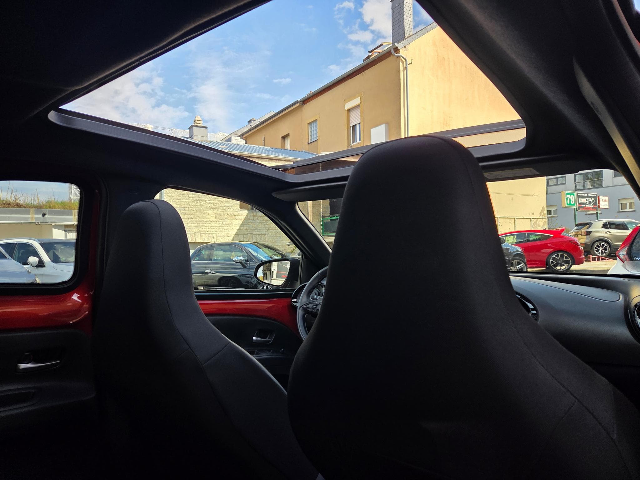 Toyota Aygo X 1.0 AUTOMATIQUE NAVIGATION CAMERA LED (2023) - Foto 11