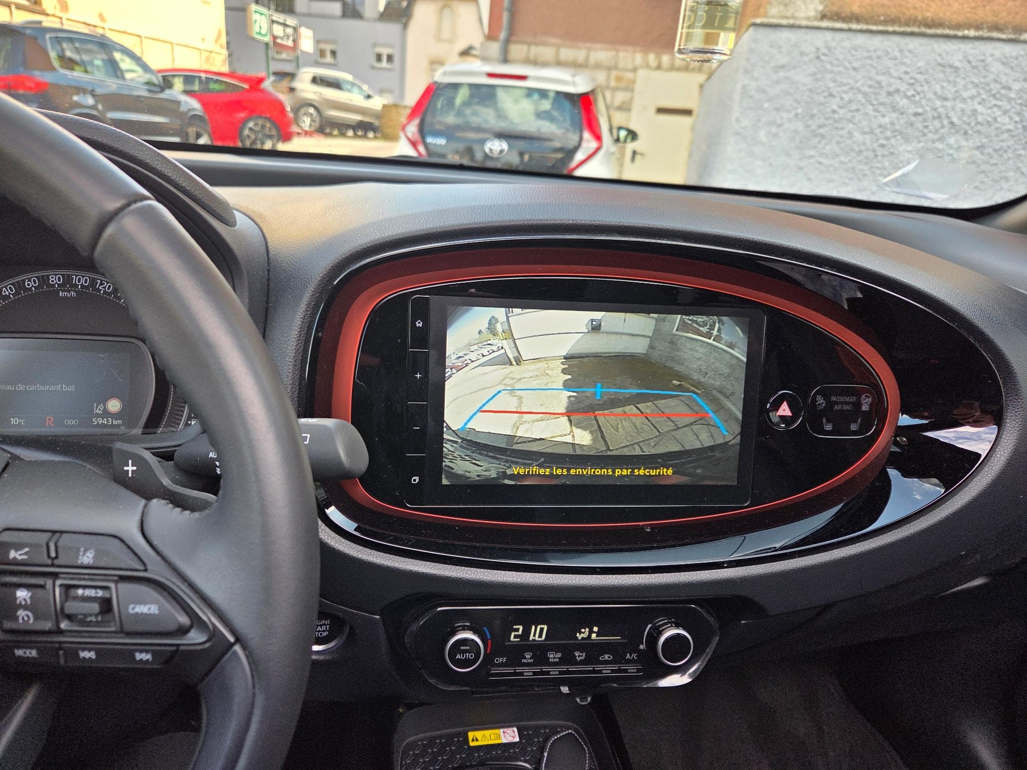 Toyota Aygo X 1.0 AUTOMATIQUE NAVIGATION CAMERA LED (2023) - Foto 14