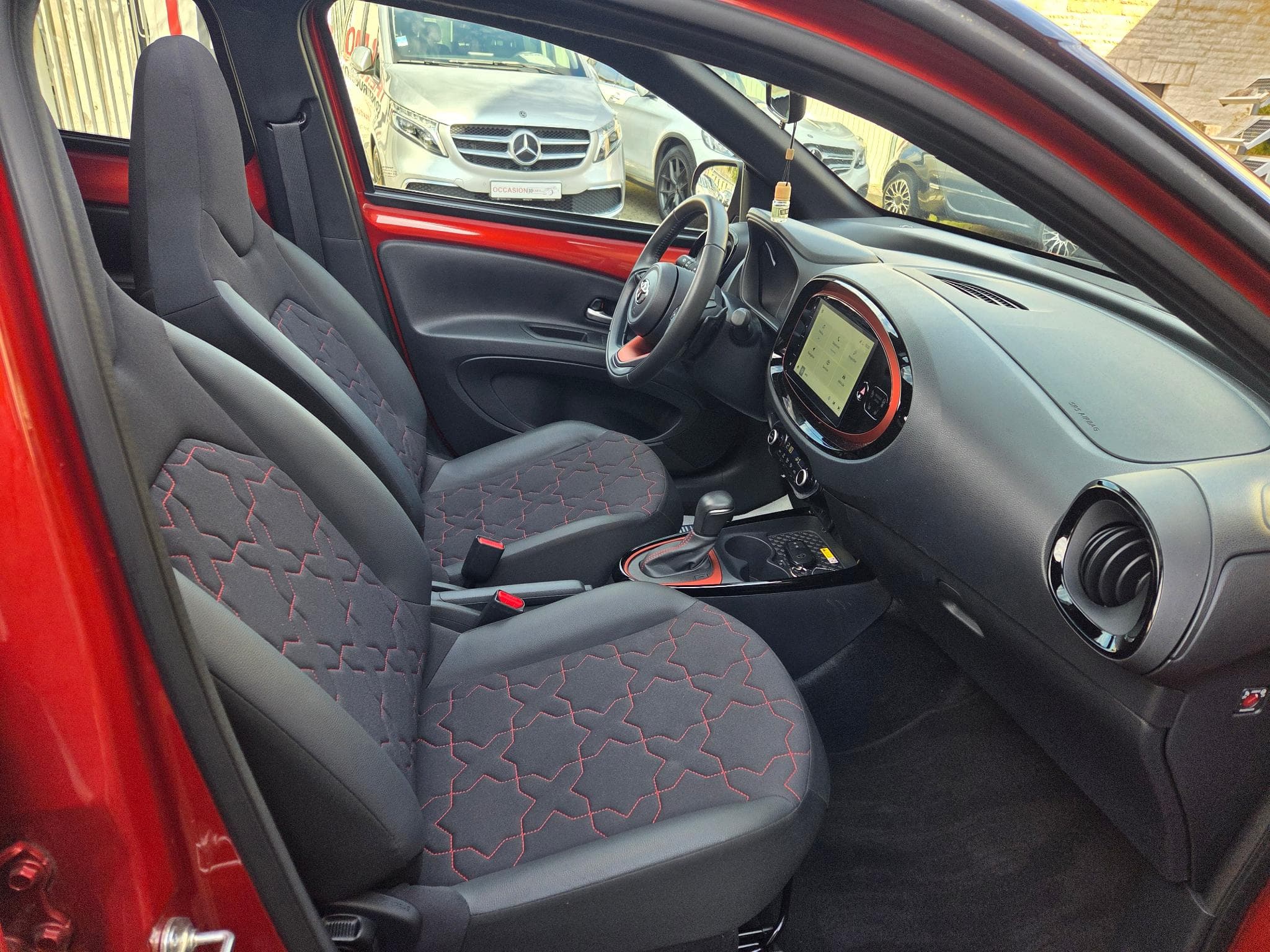 Toyota Aygo X 1.0 AUTOMATIQUE NAVIGATION CAMERA LED (2023) - Foto 8