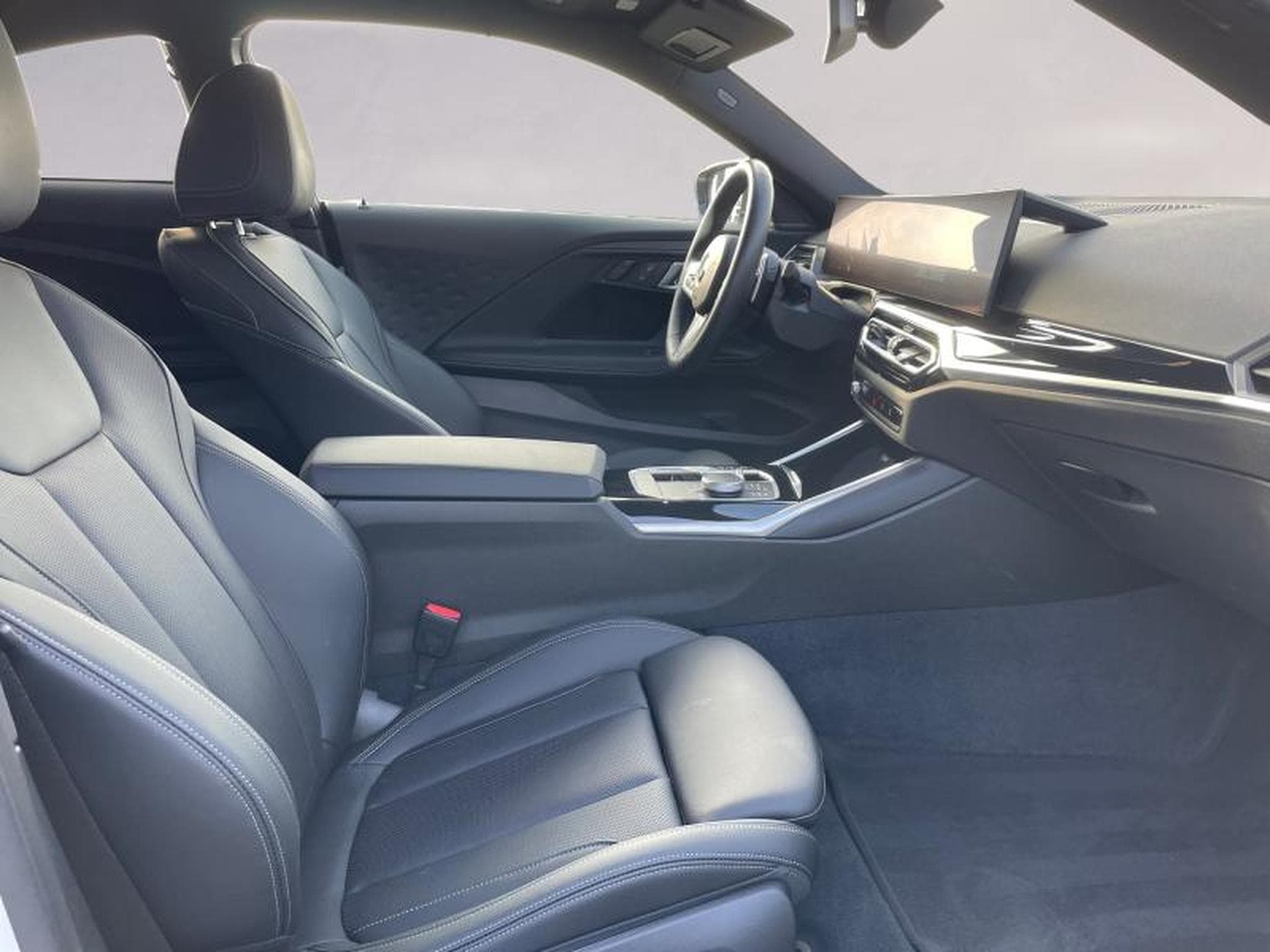 BMW 218 218i Coupé Kit M Sport (2024) - Foto 11