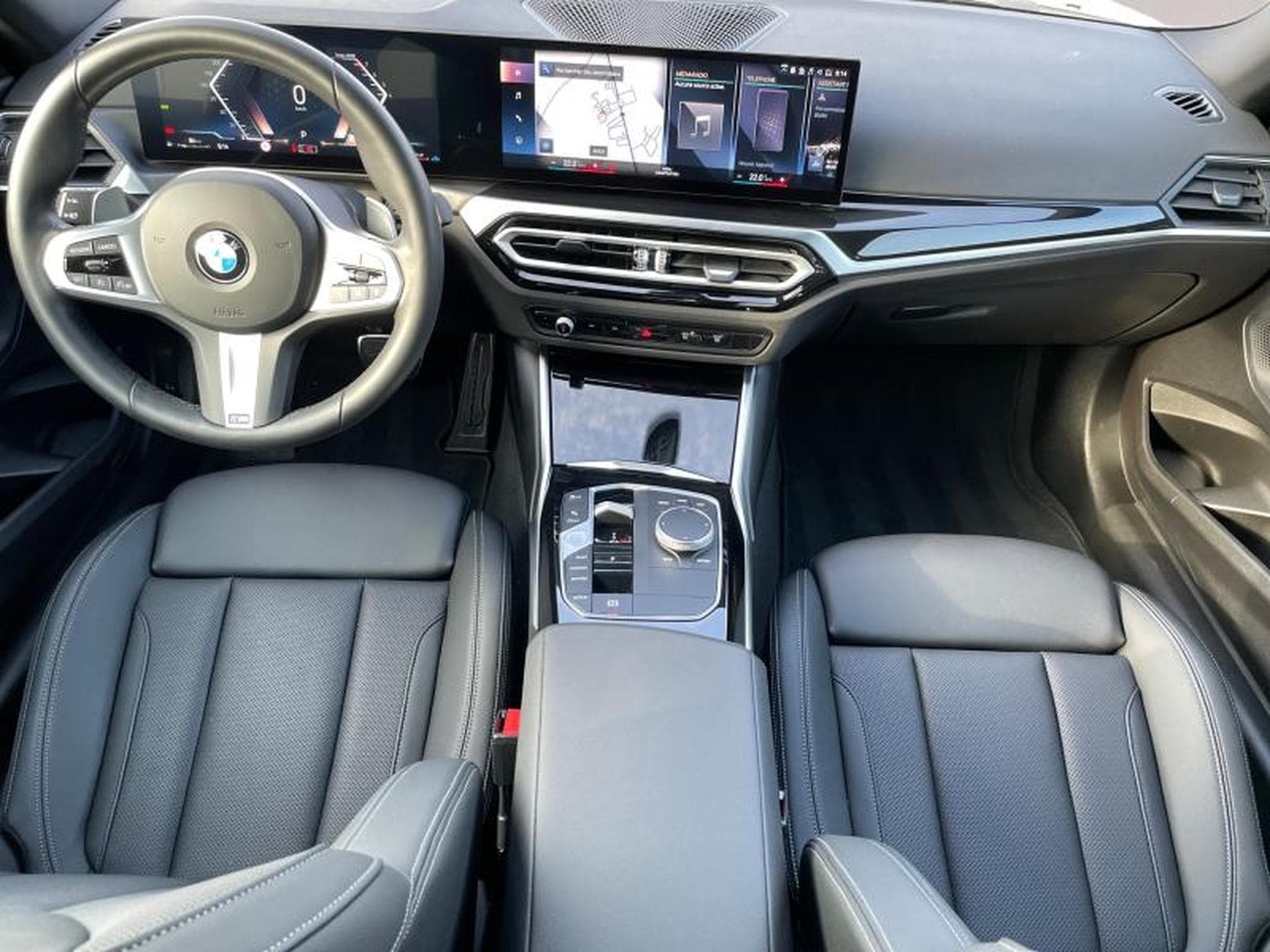 BMW 218 218i Coupé Kit M Sport (2024) - Foto 7