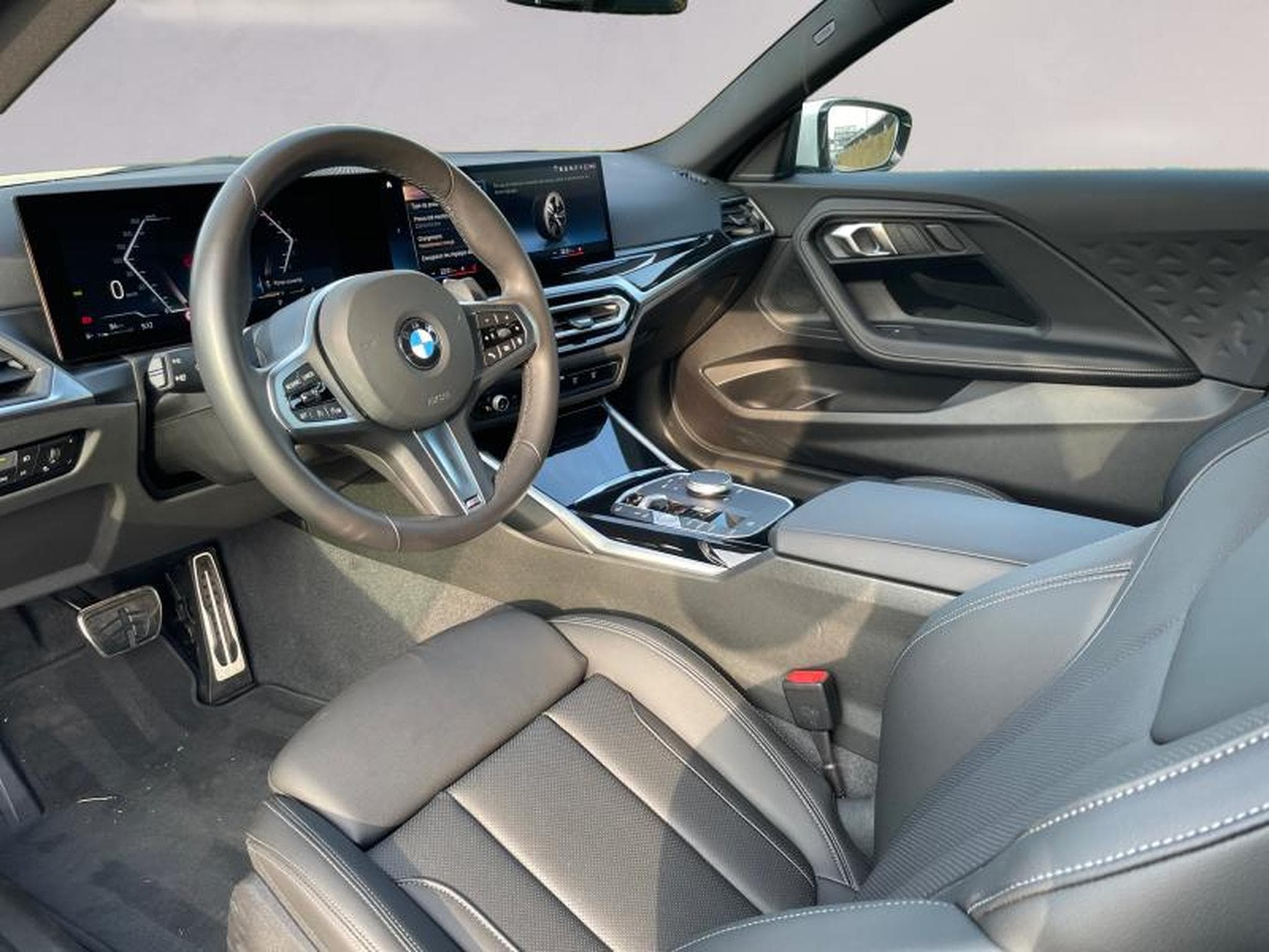 BMW 218 218i Coupé Kit M Sport (2024) - Foto 9