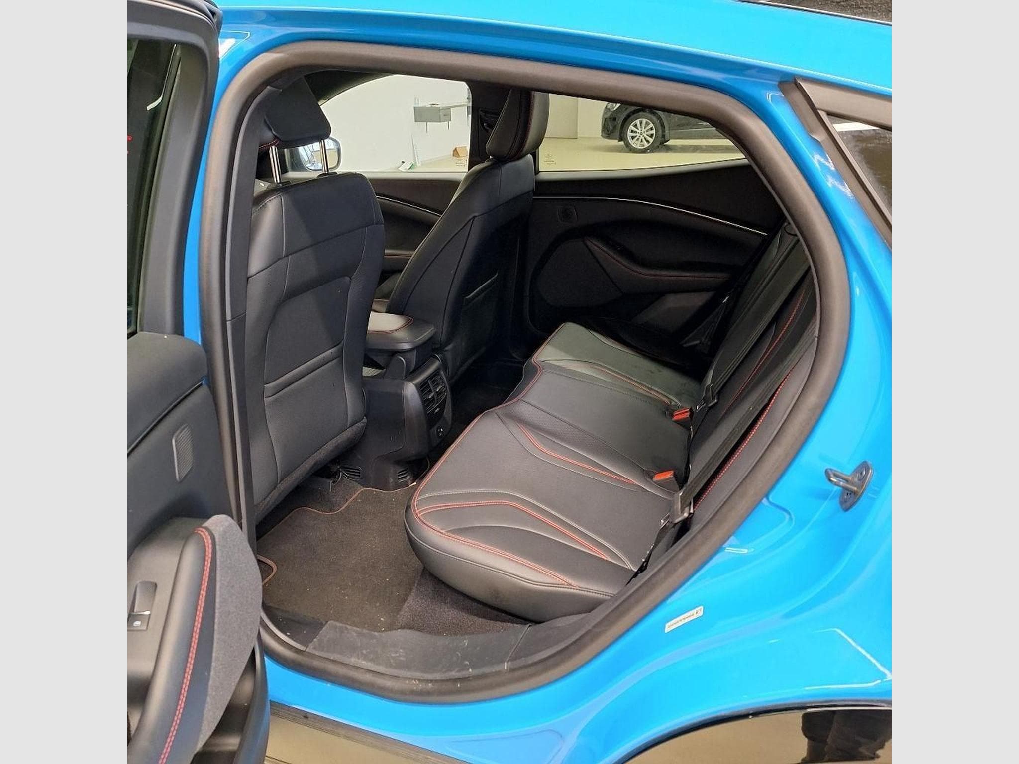 Ford Mustang Mach-E 99KWH EXT. RANGE PREMIUM RWD (2024) - Foto 5