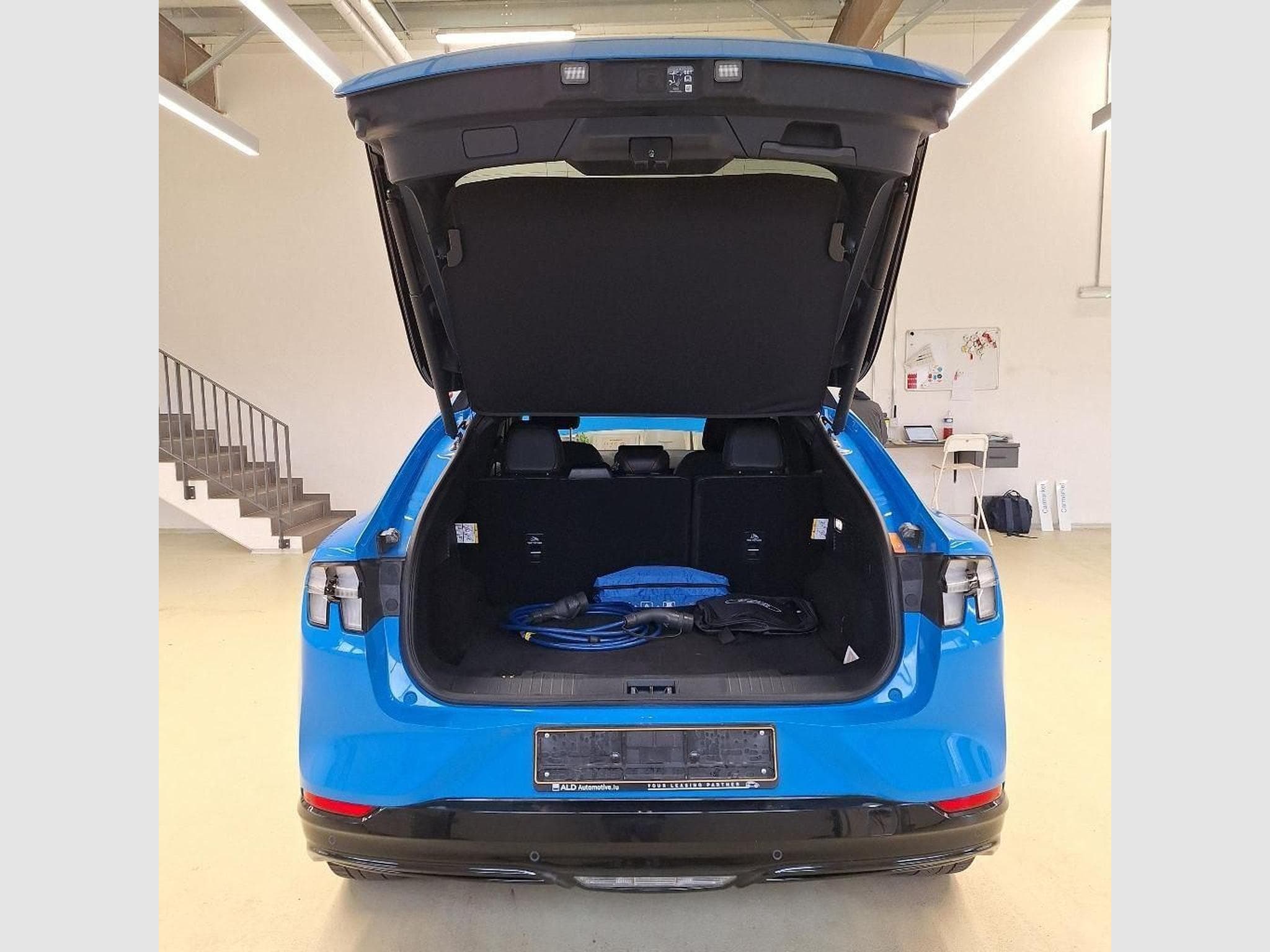 Ford Mustang Mach-E 99KWH EXT. RANGE PREMIUM RWD (2024) - Foto 6