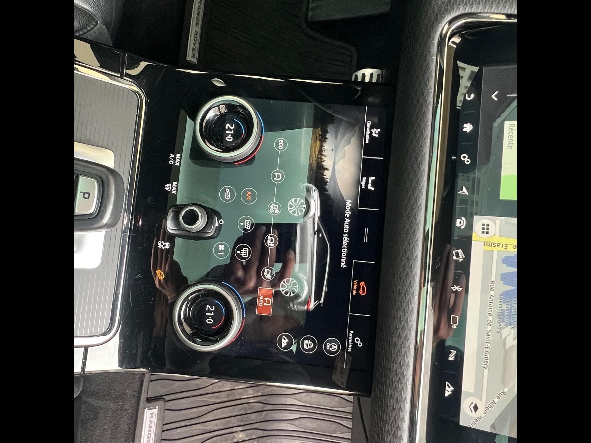 Land-Rover Range Rover Evoque R-DYNAMIC Auto - panorama - 20 ” (2020) - Photo 2