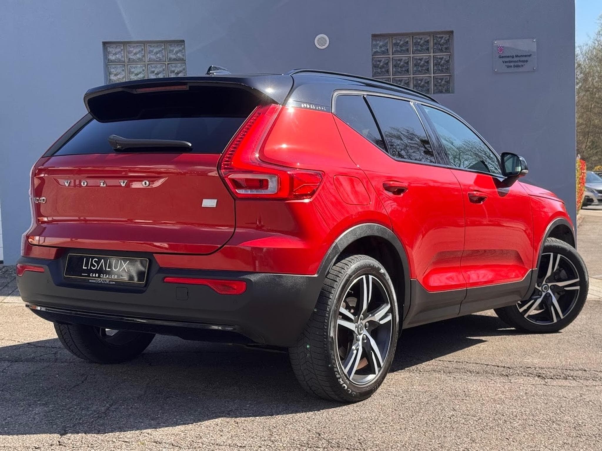 Volvo XC40 T5 PHEV 262 CV R-DESIGN DCT RECHARGEABLE  1ERE MAIN CARNET (2020) - Foto 2