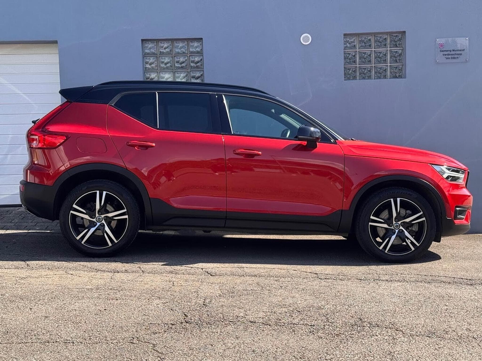 Volvo XC40 T5 PHEV 262 CV R-DESIGN DCT RECHARGEABLE  1ERE MAIN CARNET (2020) - Foto 8