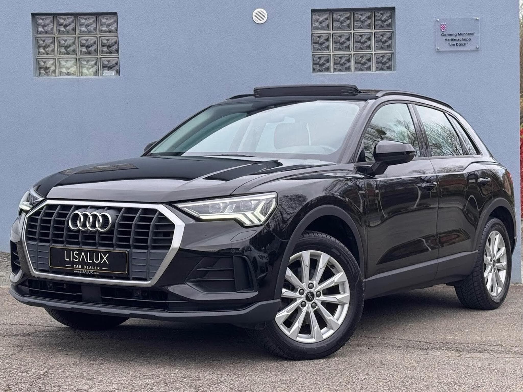 Audi Q3 35 tdi 150 cv s-tronic TOIT PANO 1ere main carnet (2020) - Foto 1